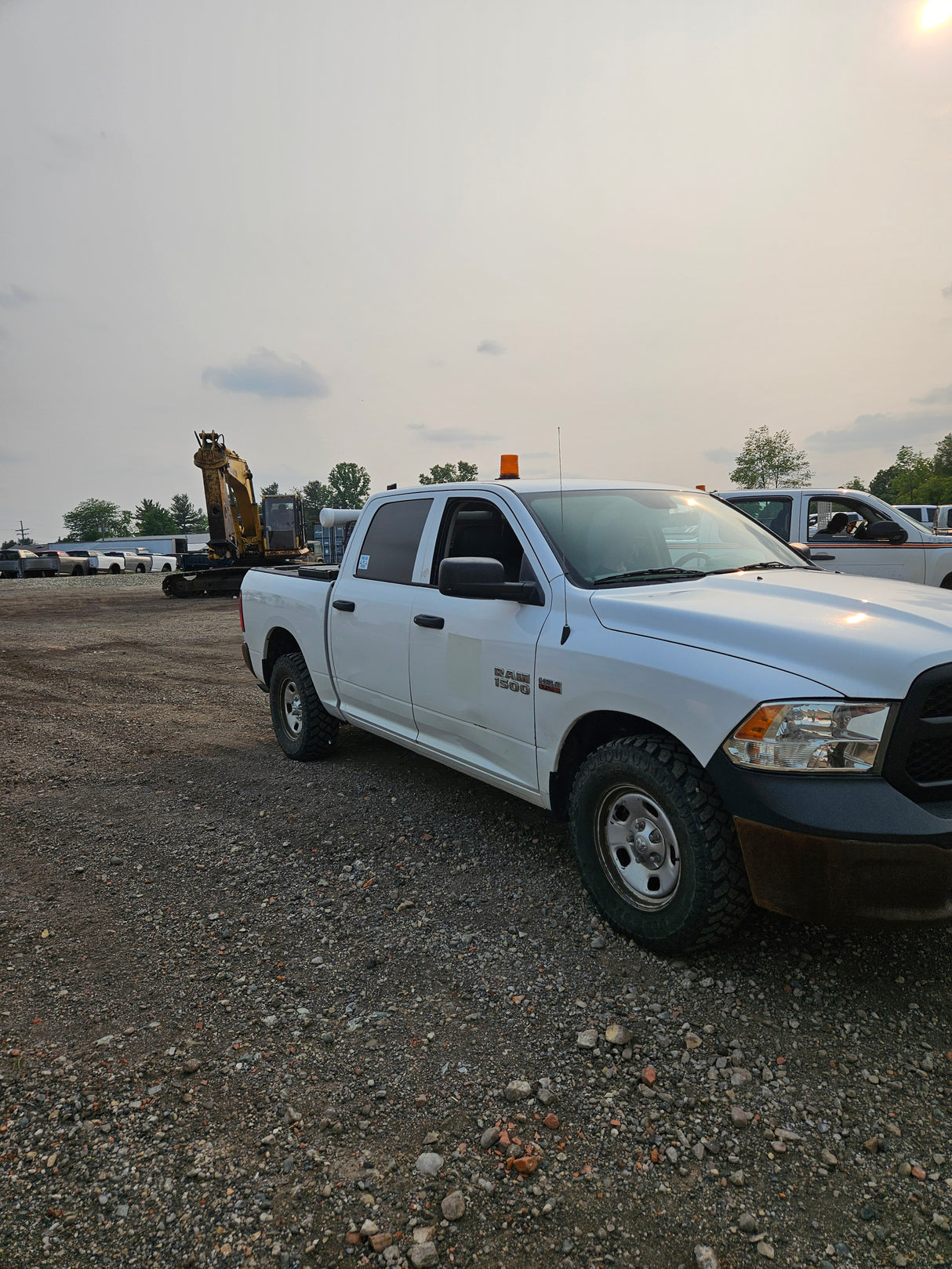 2016 Dodge Ram 4x4 1500 Crew Cab Short Bed 4th gen - FULL PART OUT