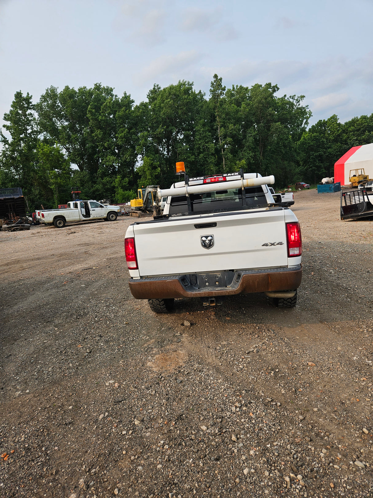 2016 Dodge Ram 4x4 1500 Crew Cab Short Bed 4th gen - FULL PART OUT