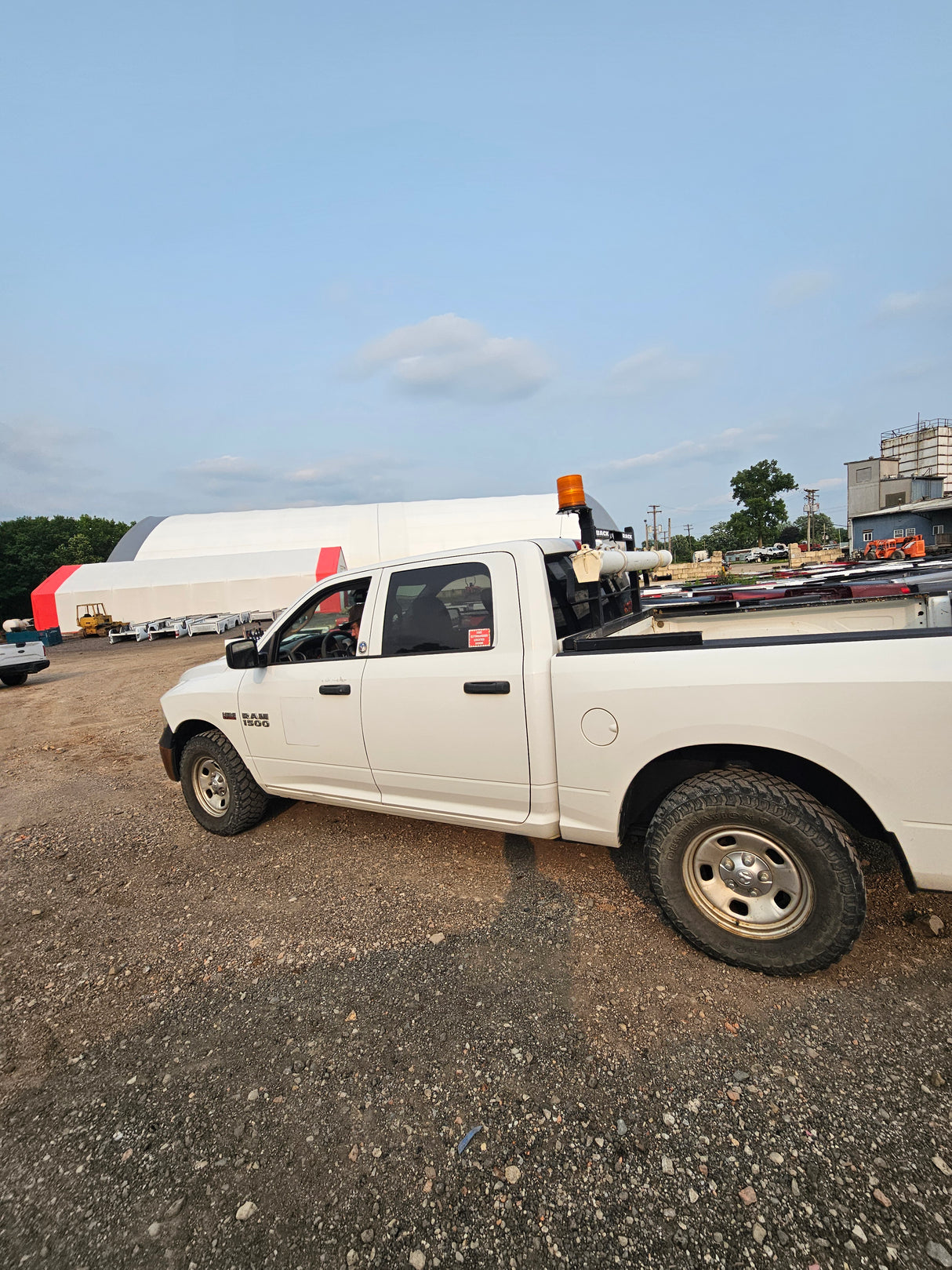 2016 Dodge Ram 4x4 1500 Crew Cab Short Bed 4th gen - FULL PART OUT
