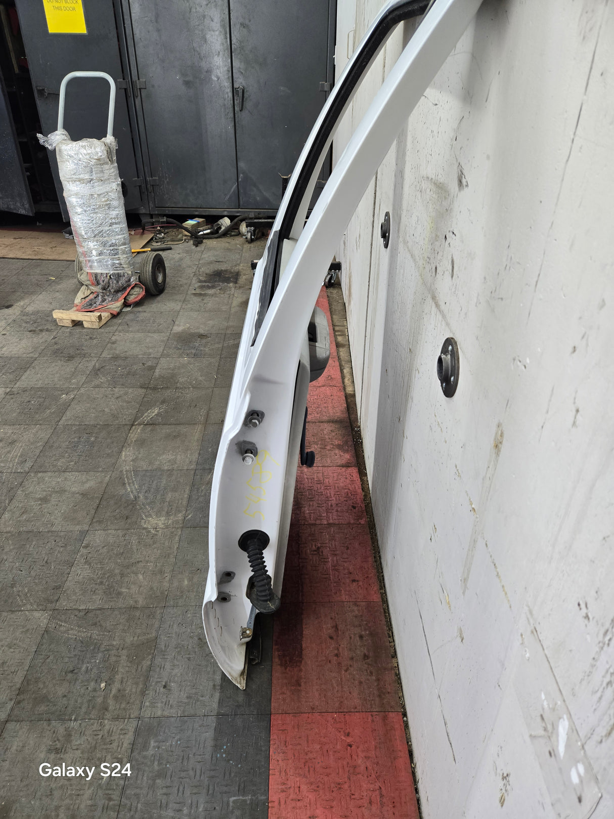 1999-2011 Ford Super Duty RH Passenger Side Rear Crew Cab Door F250 F350 F450 F550