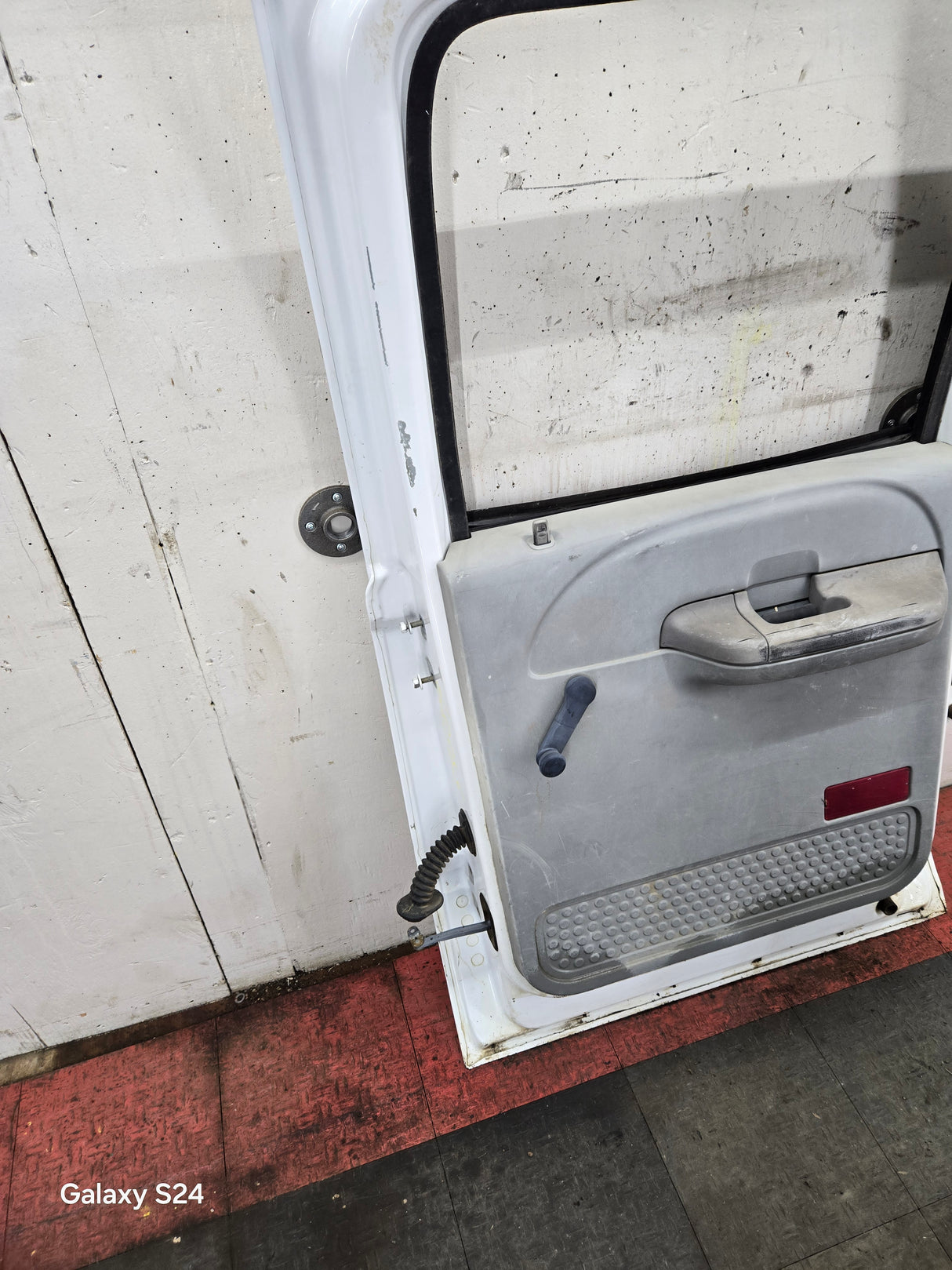 1999-2011 Ford Super Duty RH Passenger Side Rear Crew Cab Door F250 F350 F450 F550