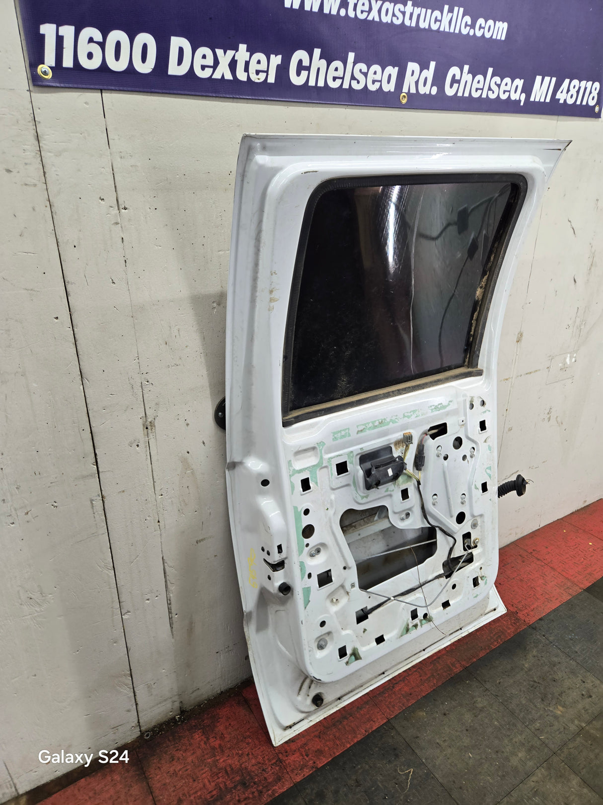 1999-2016 Ford Super Duty Driver Side Rear Door LH Crew Cab F250 F350 F450 F550