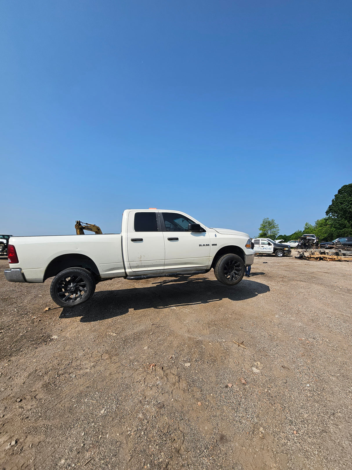 2009 Dodge Ram 2x4 1500 Crew Cab 6.4' Short Bed 4th gen - FULL PART OUT