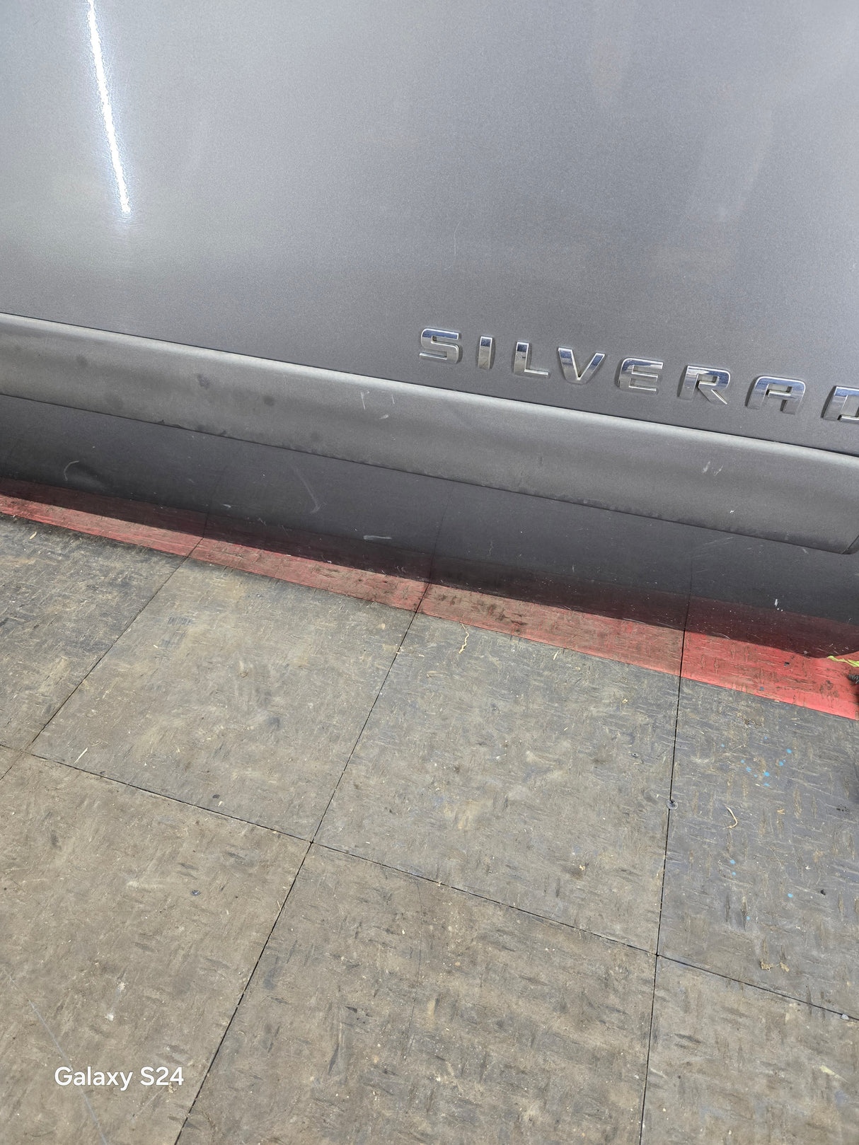 2007-2013 Chevrolet Silverado / GMC Sierra 1500 25000 3500 HD LH Front Passenger Side Door