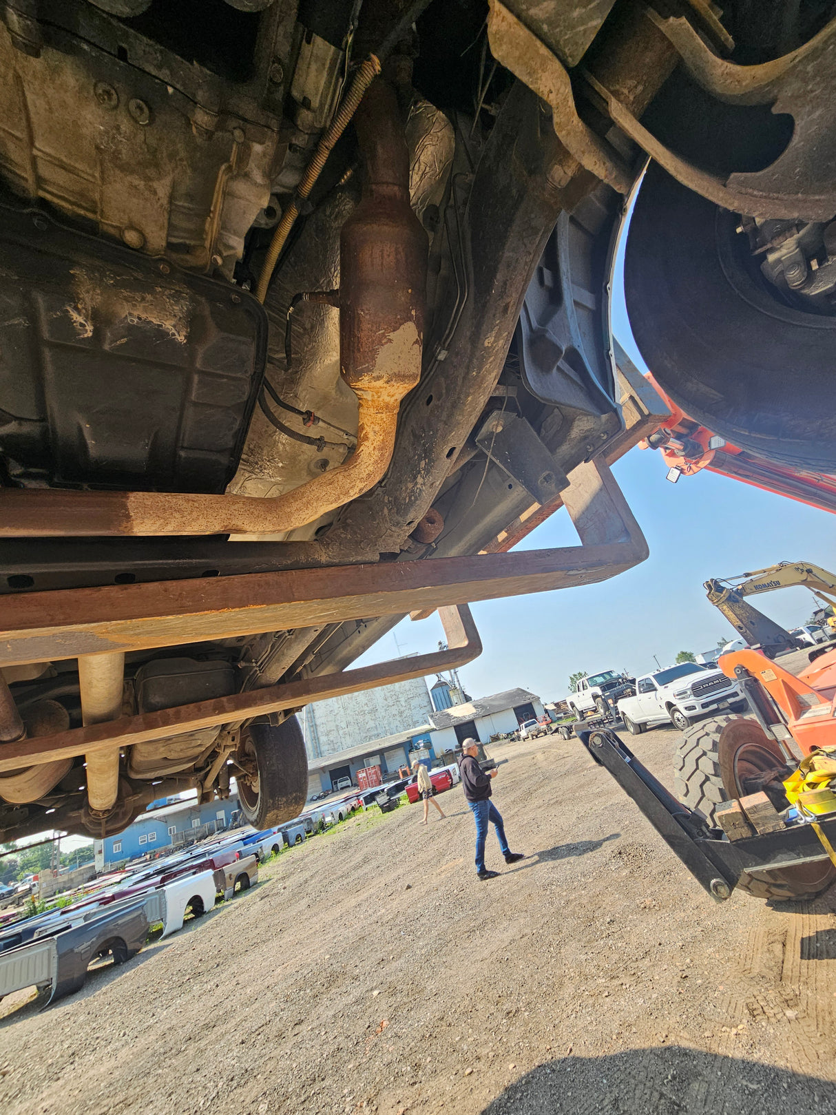 2007 Chevrolet Silverado 2500HD Cateye Classic Crew Cab 8' Long Bed - FULL PART OUT