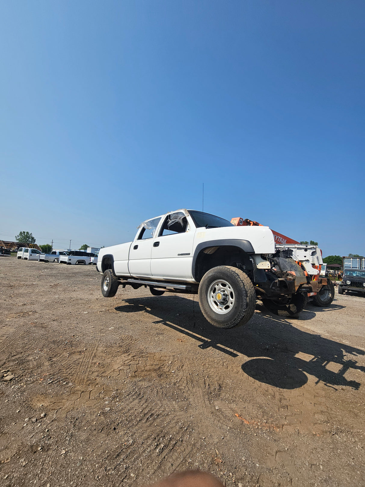2007 Chevrolet Silverado 2500HD Cateye Classic Crew Cab 8' Long Bed - FULL PART OUT
