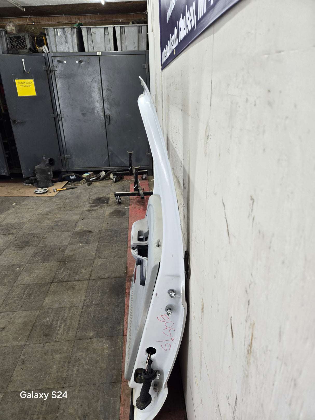 1999-2016 Ford Super Duty Driver Side Rear Door LH Crew Cab F250 F350 F450 F550