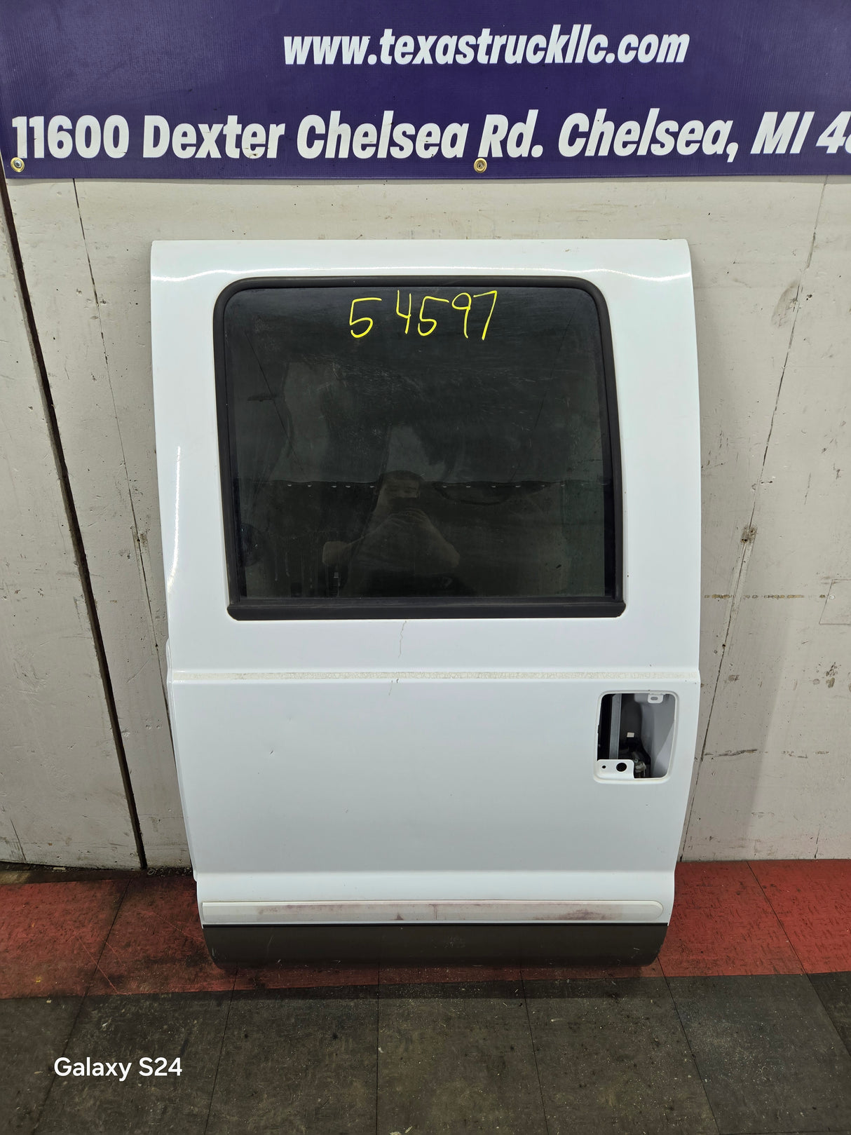 1999-2016 Ford Super Duty Driver Side Rear Door LH Crew Cab F250 F350 F450 F550