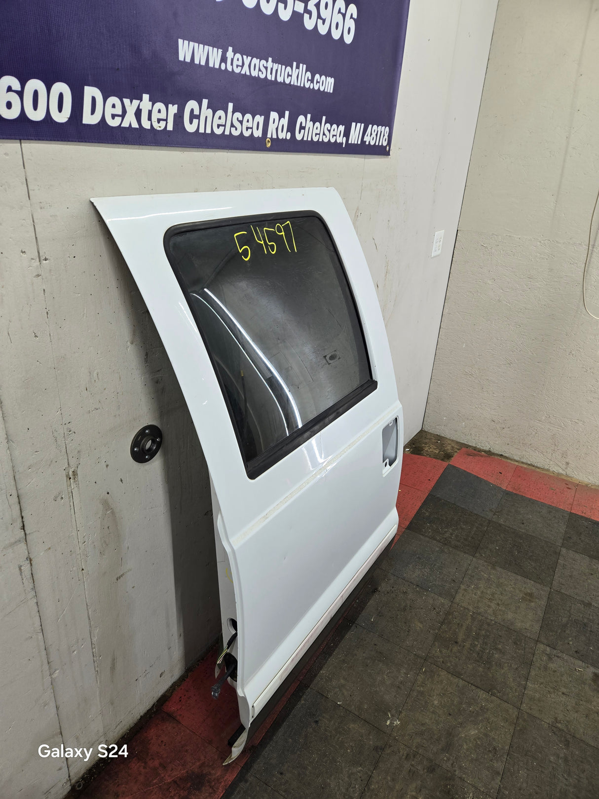 1999-2016 Ford Super Duty Driver Side Rear Door LH Crew Cab F250 F350 F450 F550