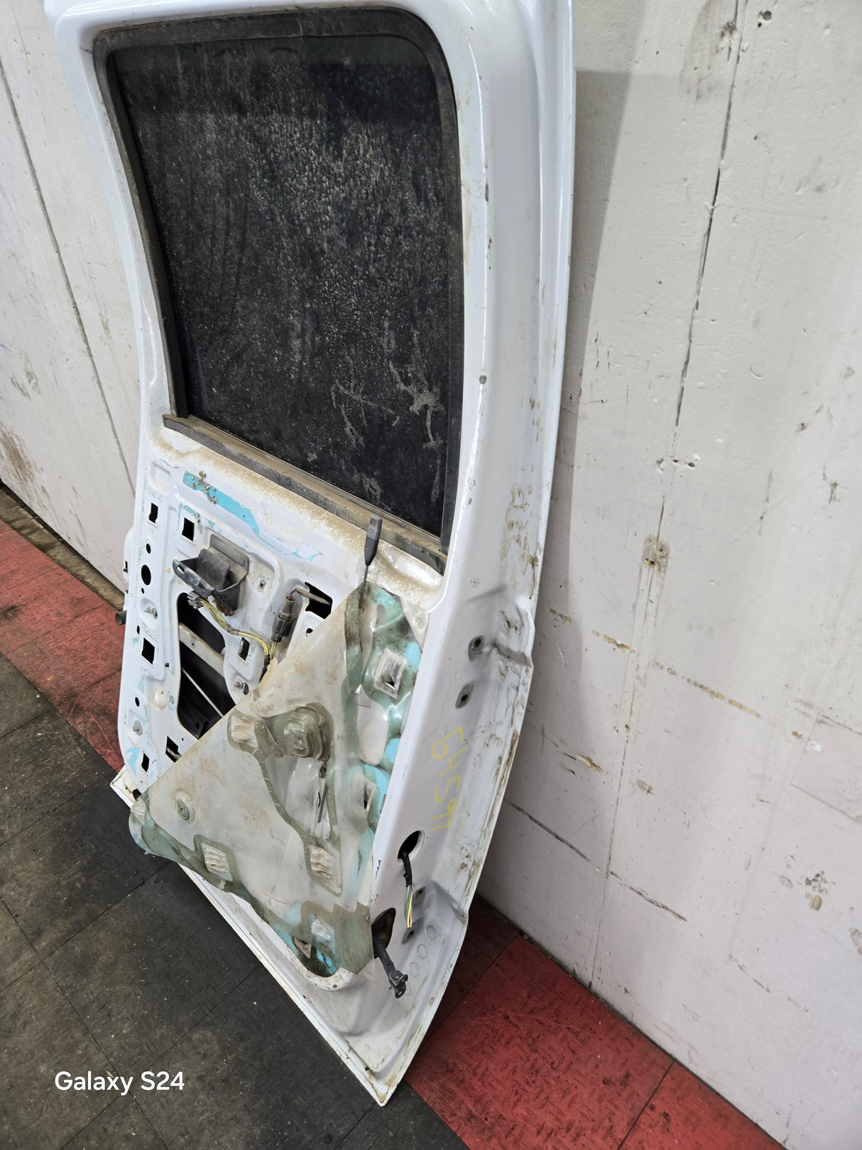 1999-2016 Ford Super Duty Driver Side Rear Door LH Crew Cab F250 F350 F450 F550