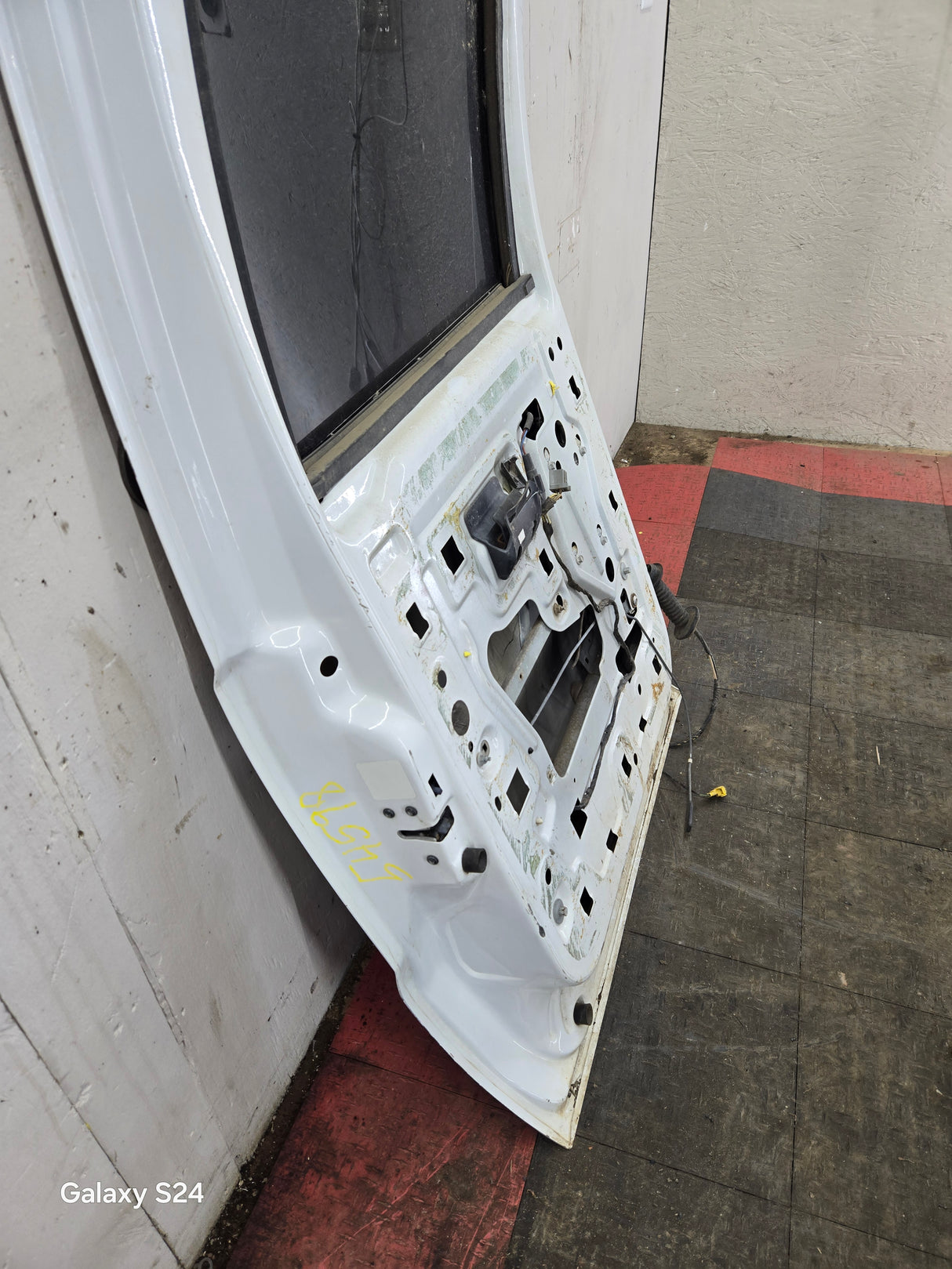 1999-2016 Ford Super Duty Driver Side Rear Door LH Crew Cab F250 F350 F450 F550