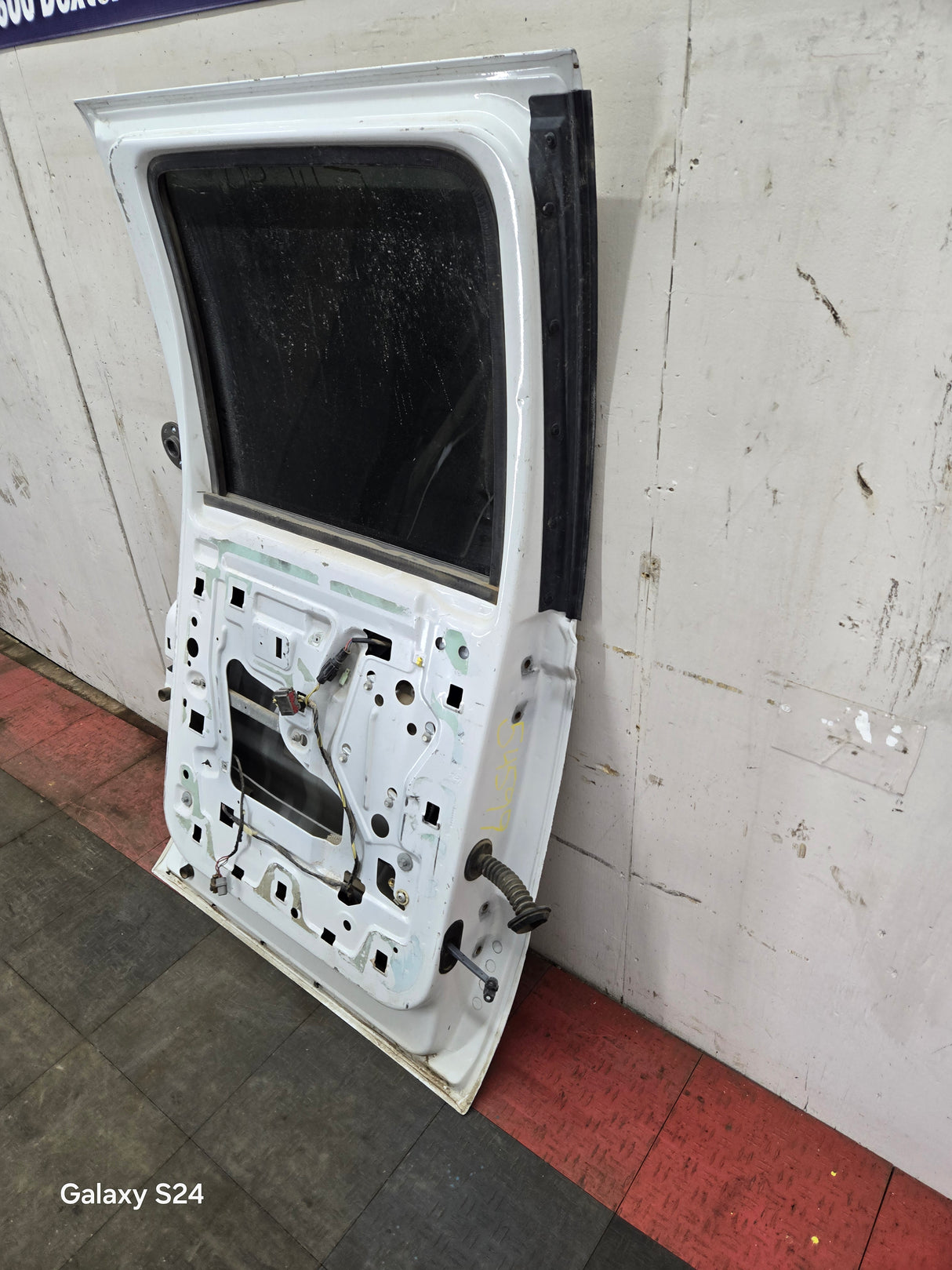 1999-2016 Ford Super Duty Driver Side Rear Door LH Crew Cab F250 F350 F450 F550