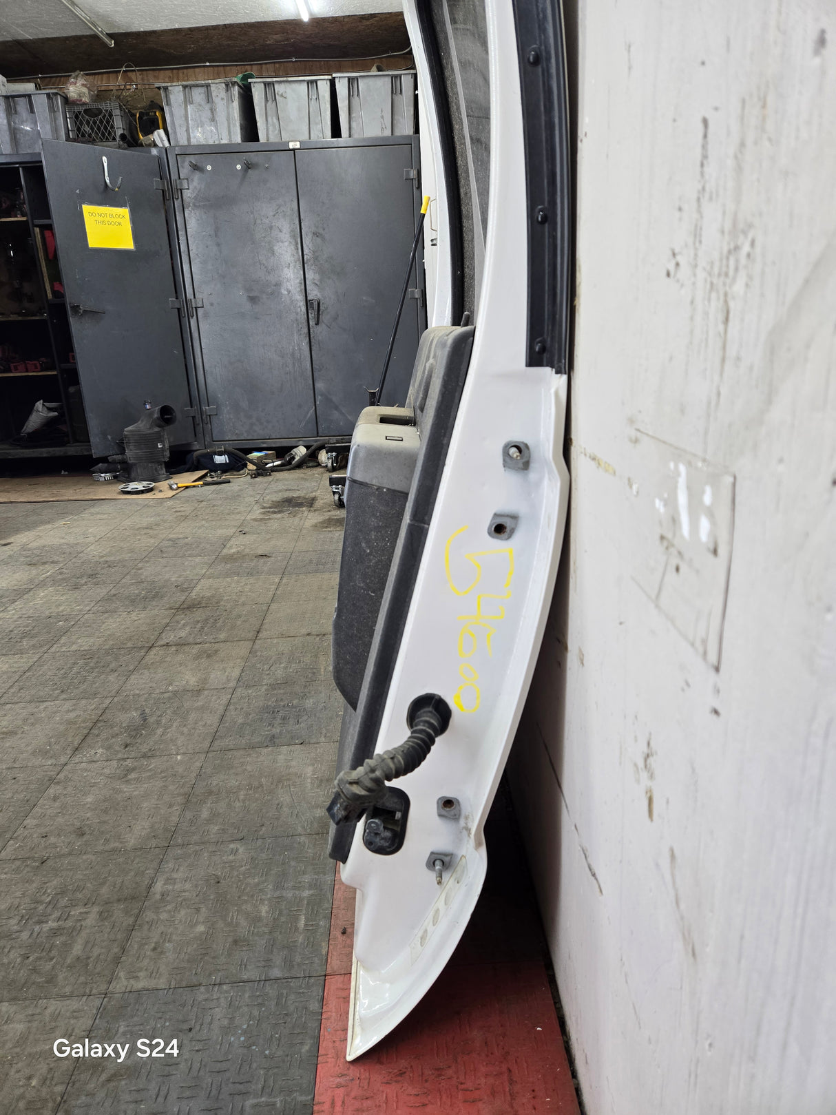 2012-2016 Ford Super Duty Driver Rear Door LH Crew Cab F250 F350 F450 F550