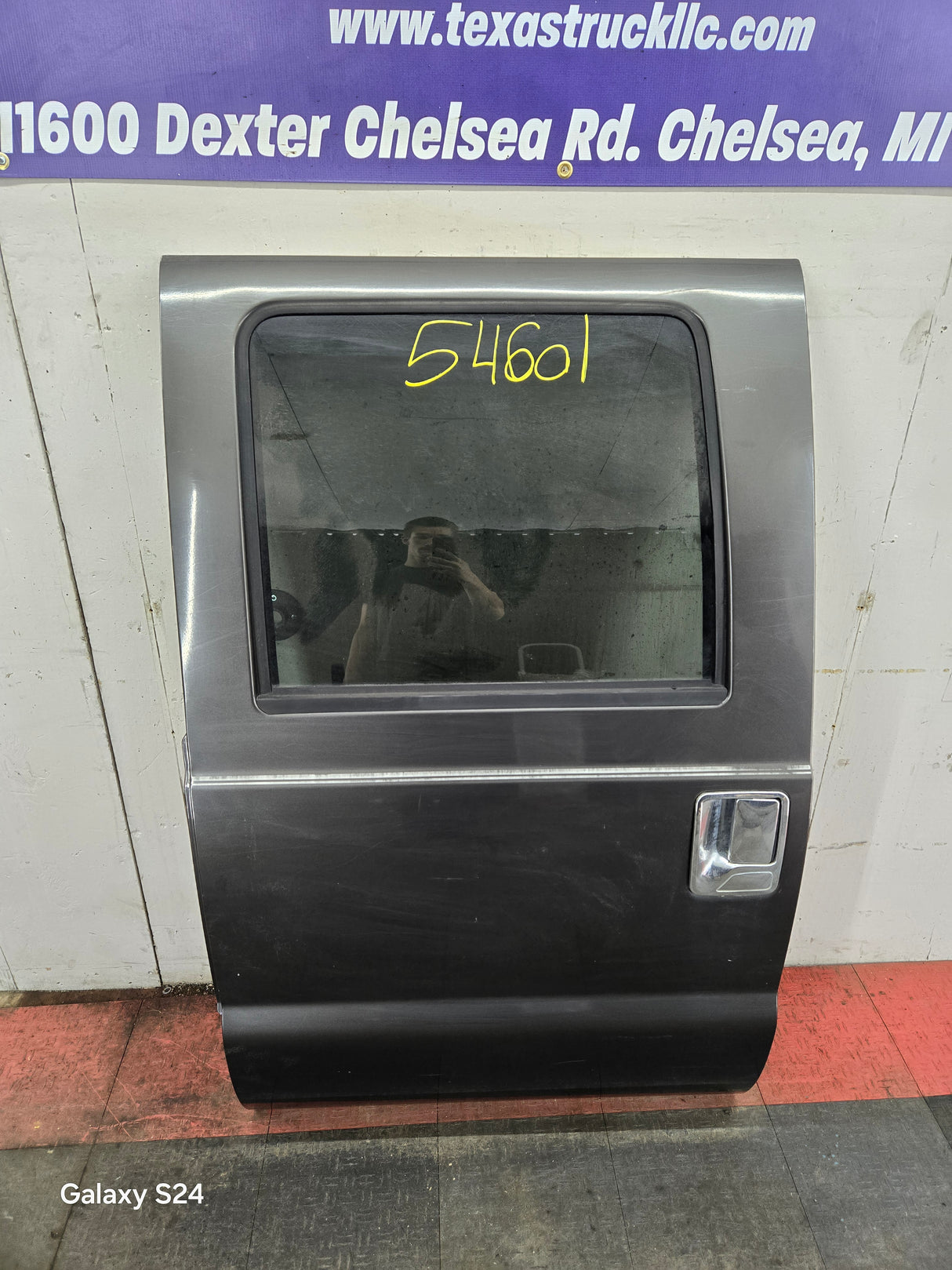 1999-2016 Ford Super Duty Driver Side Rear Door LH Crew Cab F250 F350 F450 F550