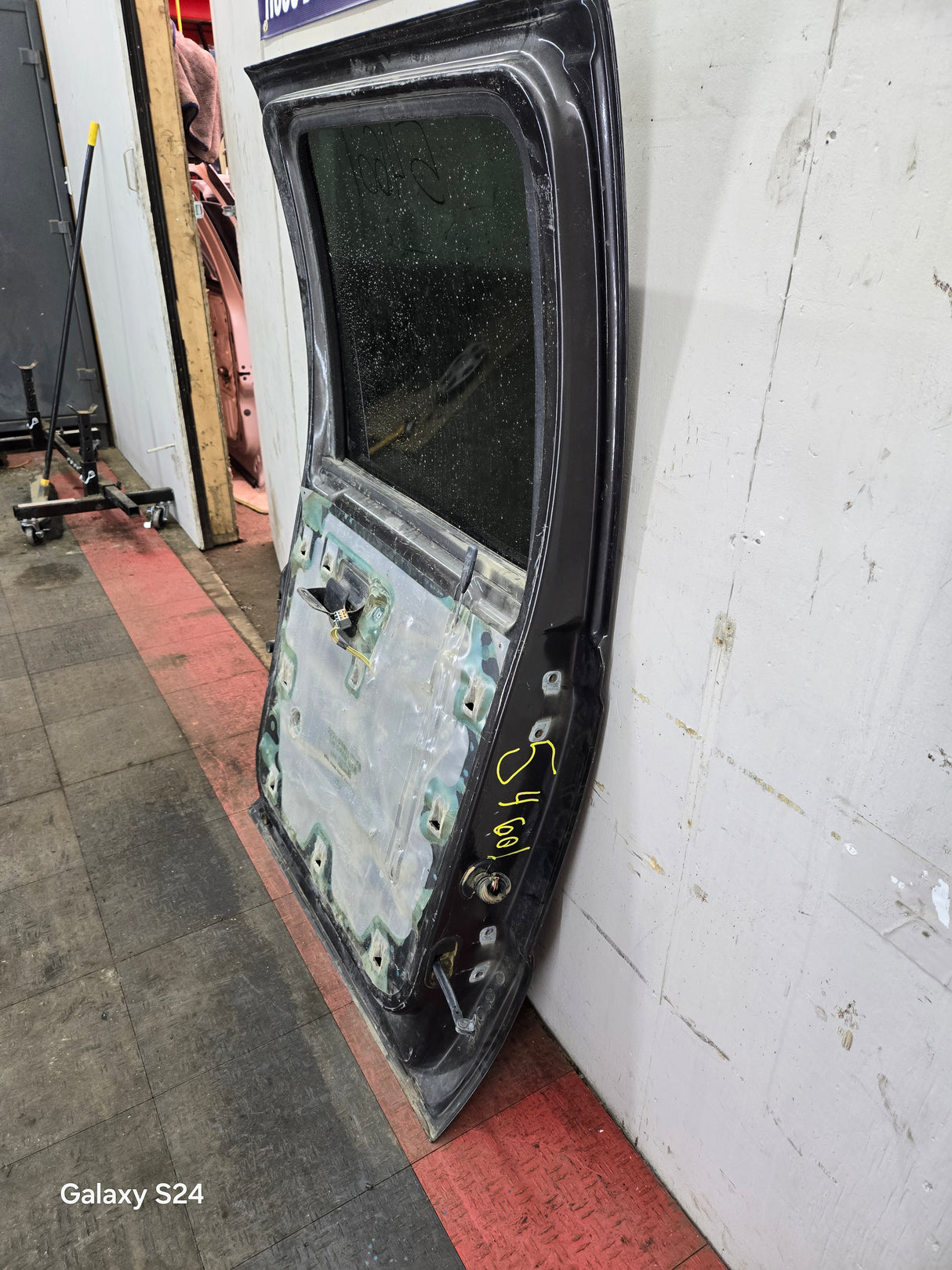 1999-2016 Ford Super Duty Driver Side Rear Door LH Crew Cab F250 F350 F450 F550