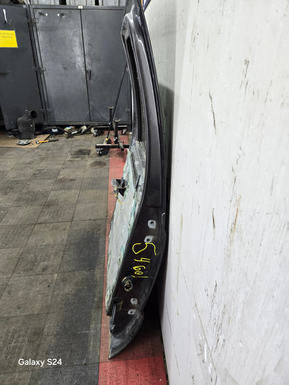 1999-2016 Ford Super Duty Driver Side Rear Door LH Crew Cab F250 F350 F450 F550