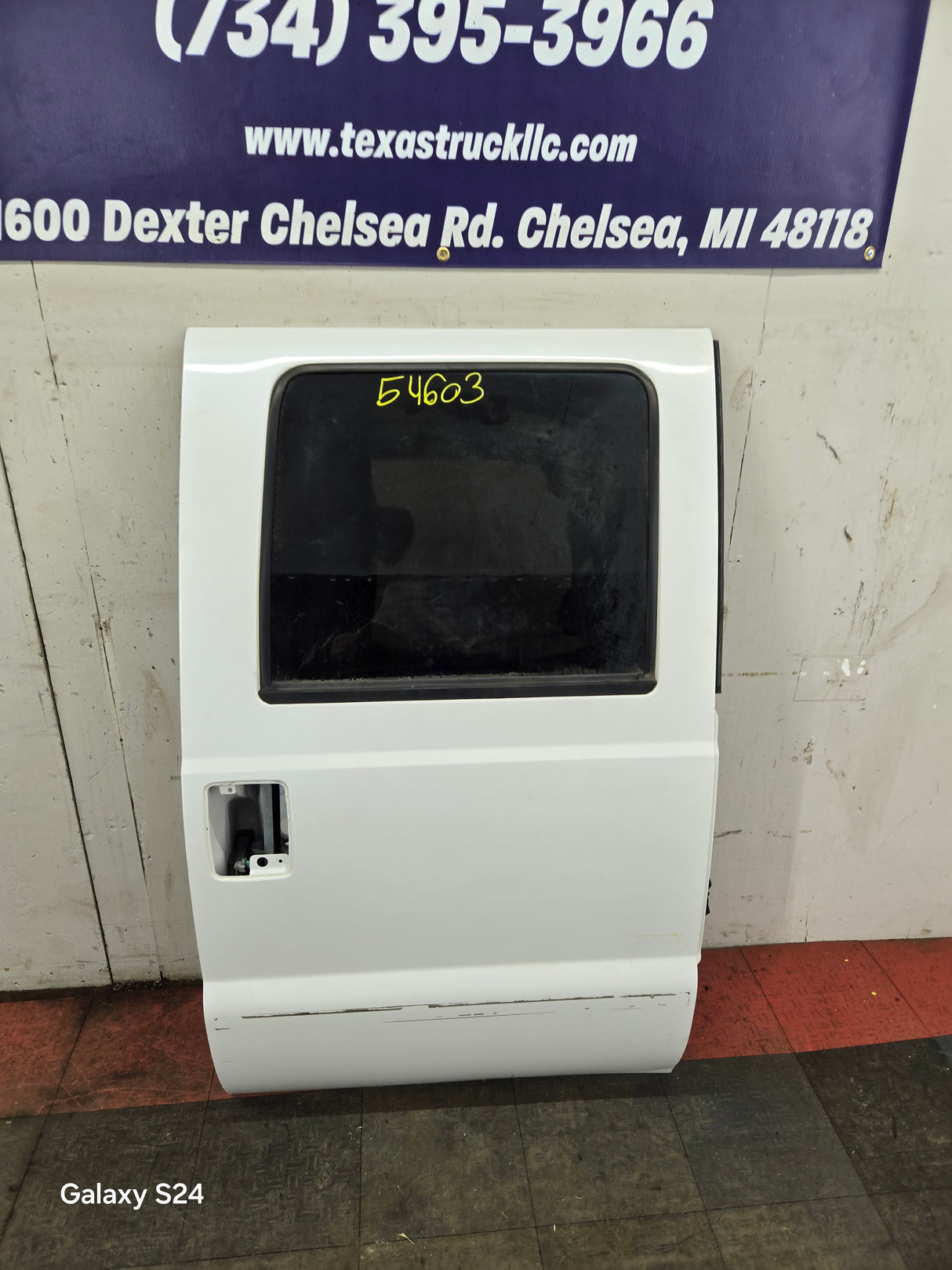 2012-2016 Ford Super Duty Passenger Side Rear Door RH Crew Cab F250 F350 F450 F550