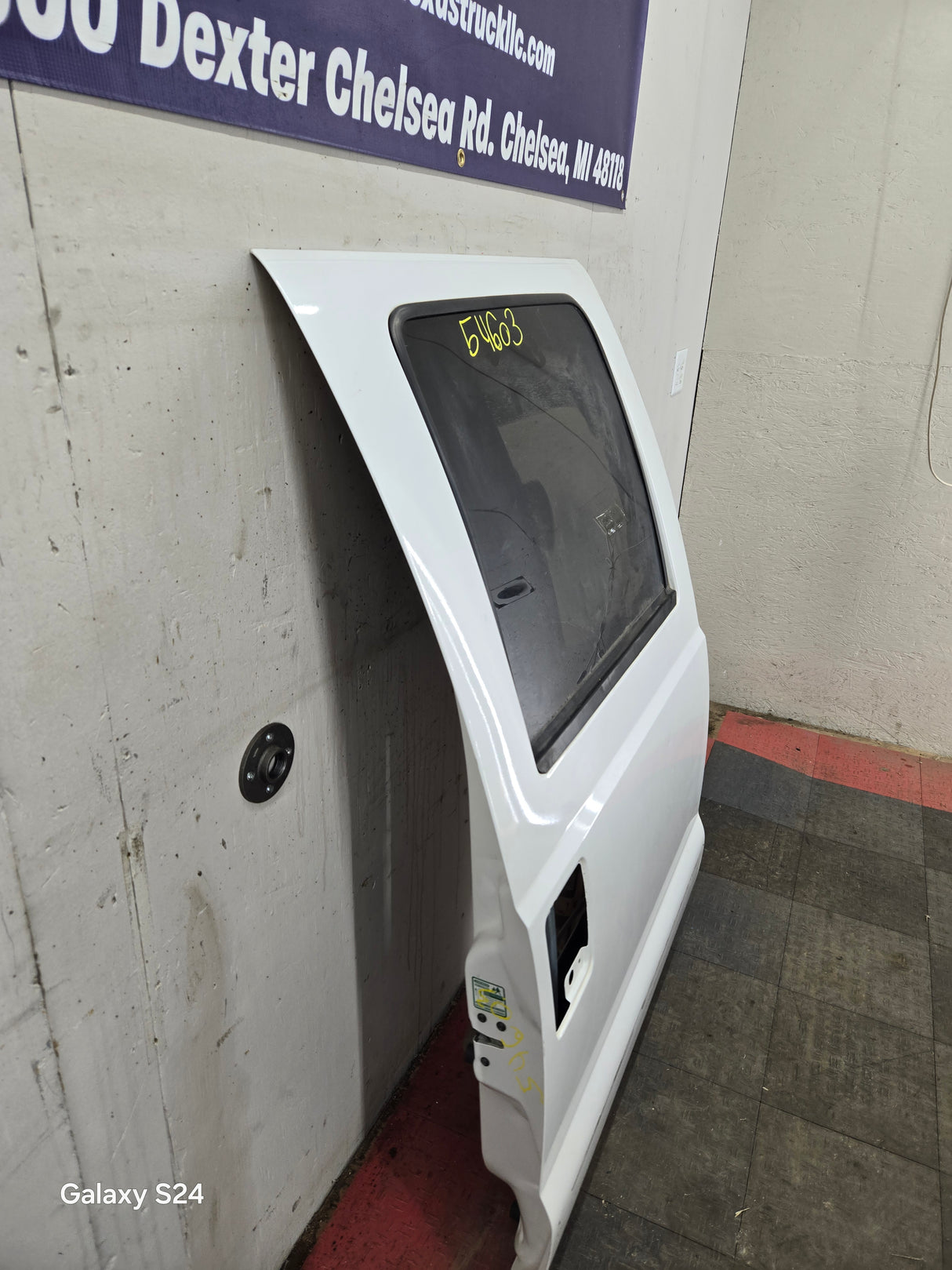 2012-2016 Ford Super Duty Passenger Side Rear Door RH Crew Cab F250 F350 F450 F550