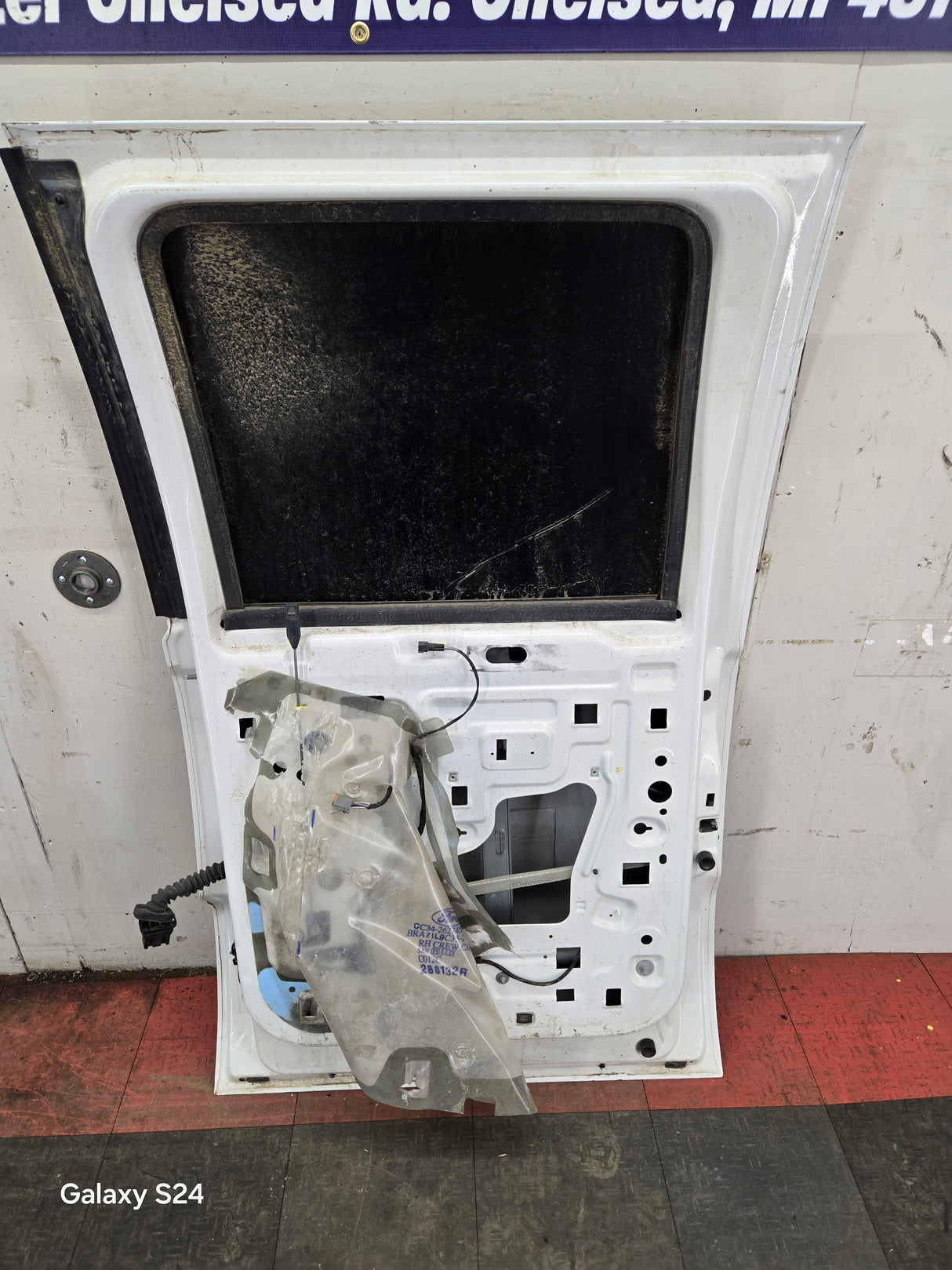 2012-2016 Ford Super Duty Passenger Side Rear Door RH Crew Cab F250 F350 F450 F550