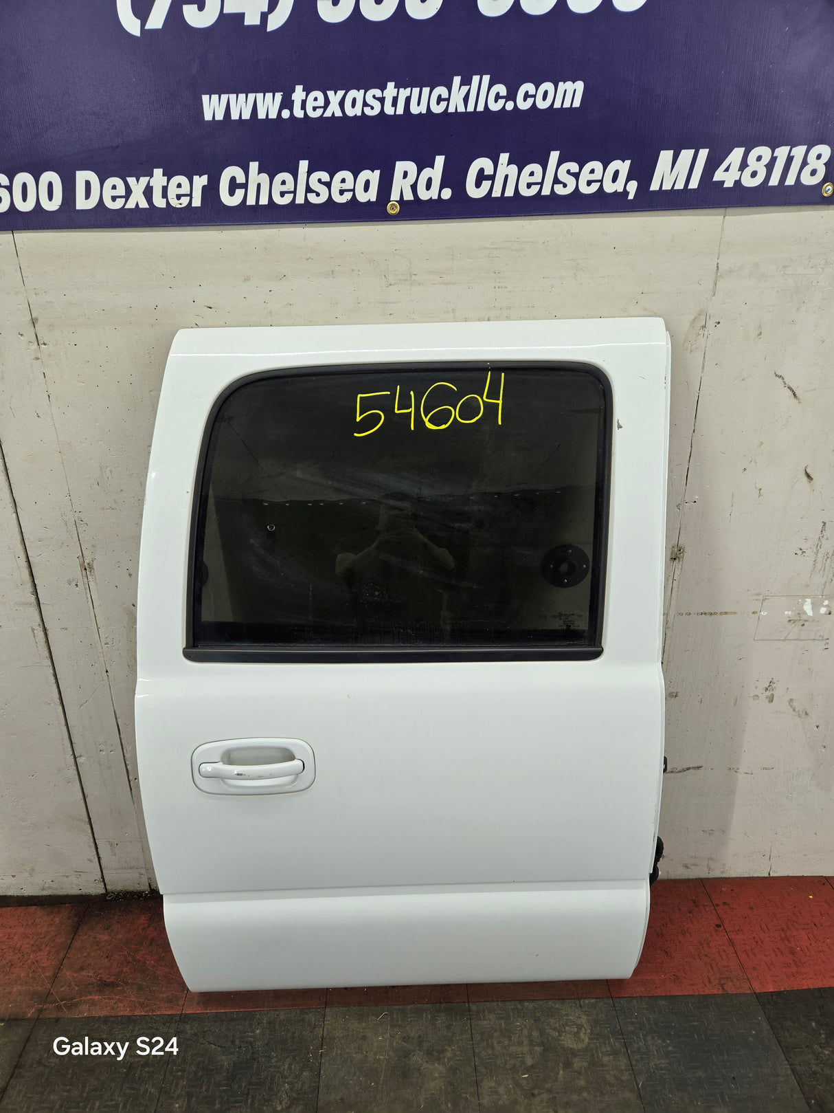 1999-2006 Chevrolet Silverado / GMC Sierra 1500 2500 3500 HD Rear Passenger side Crew Cab rear door RH