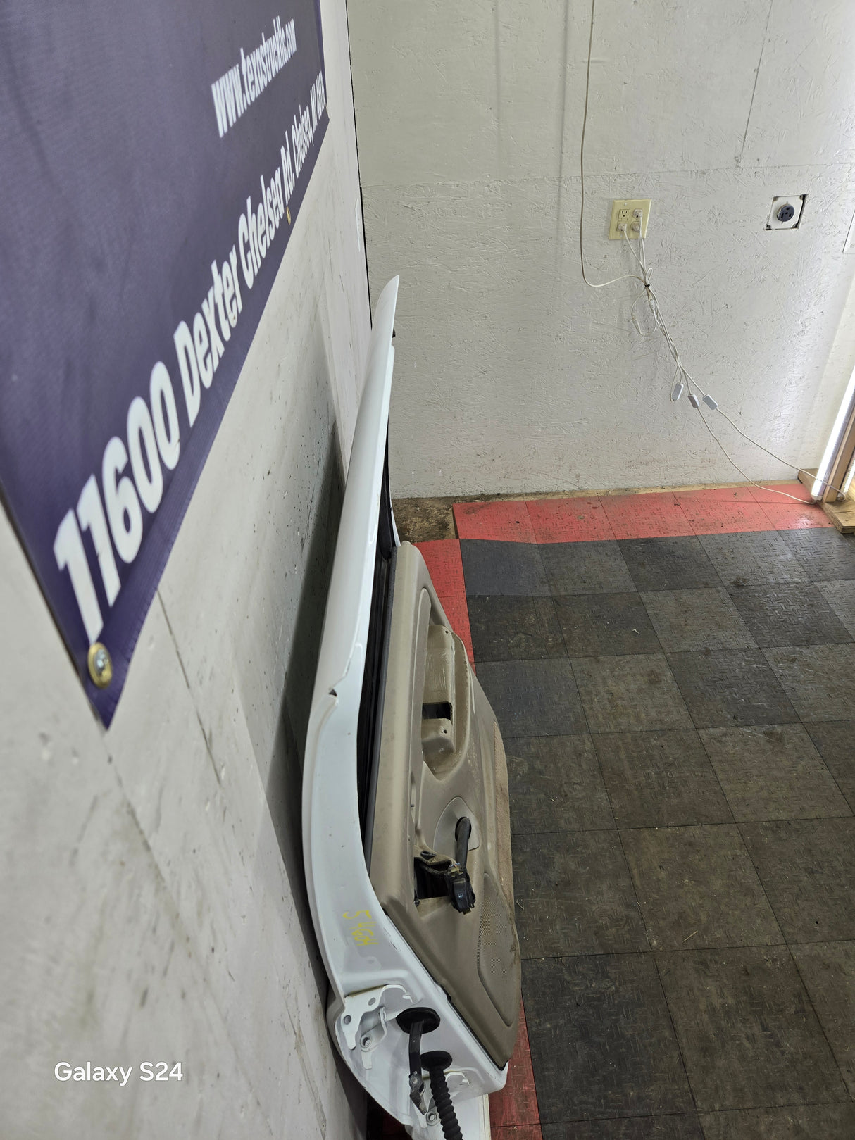 1999-2006 Chevrolet Silverado / GMC Sierra 1500 2500 3500 HD Rear Passenger side Crew Cab rear door RH