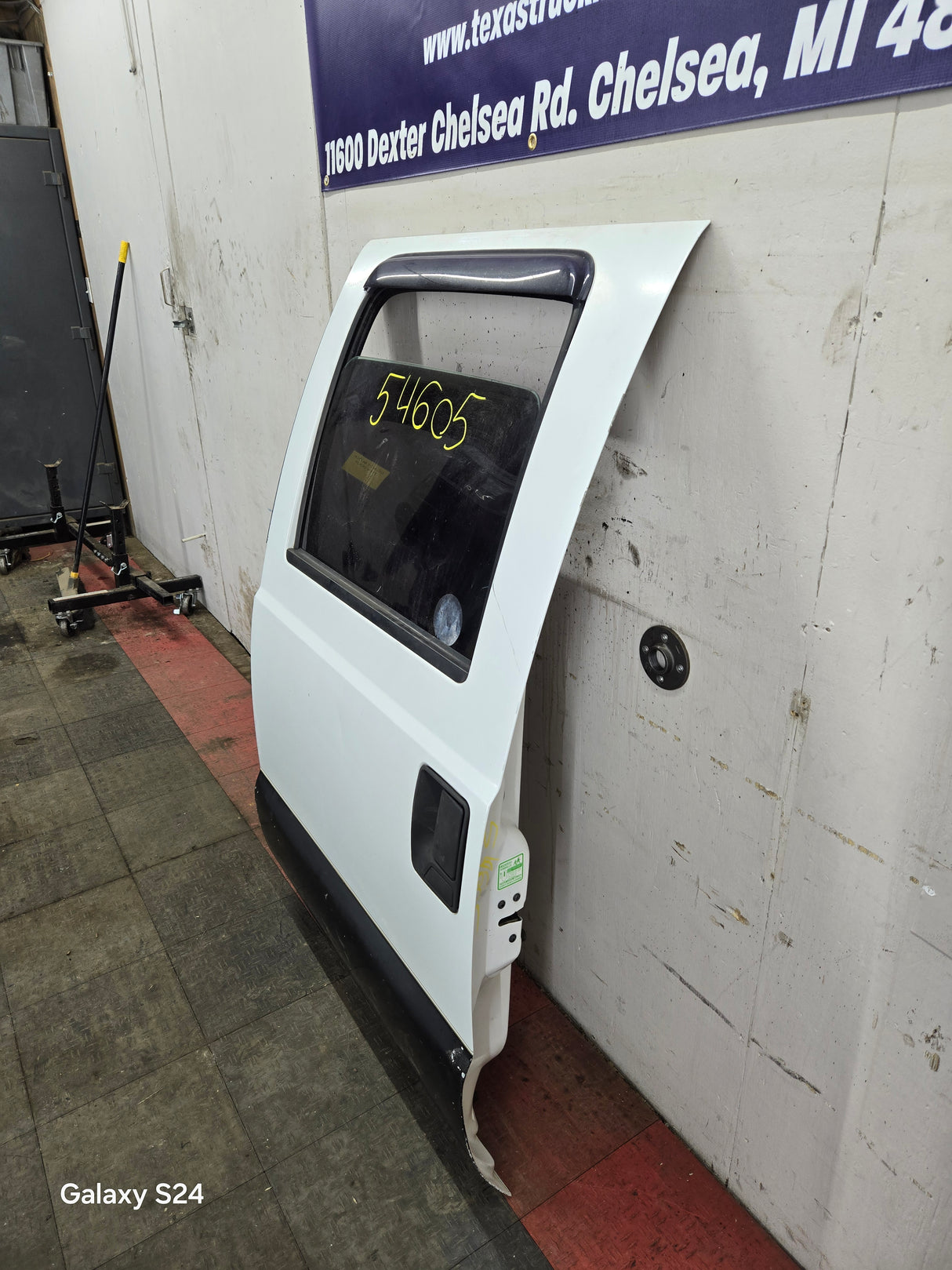 1999-2016 Ford Super Duty Driver Side Rear Door LH Crew Cab F250 F350 F450 F550