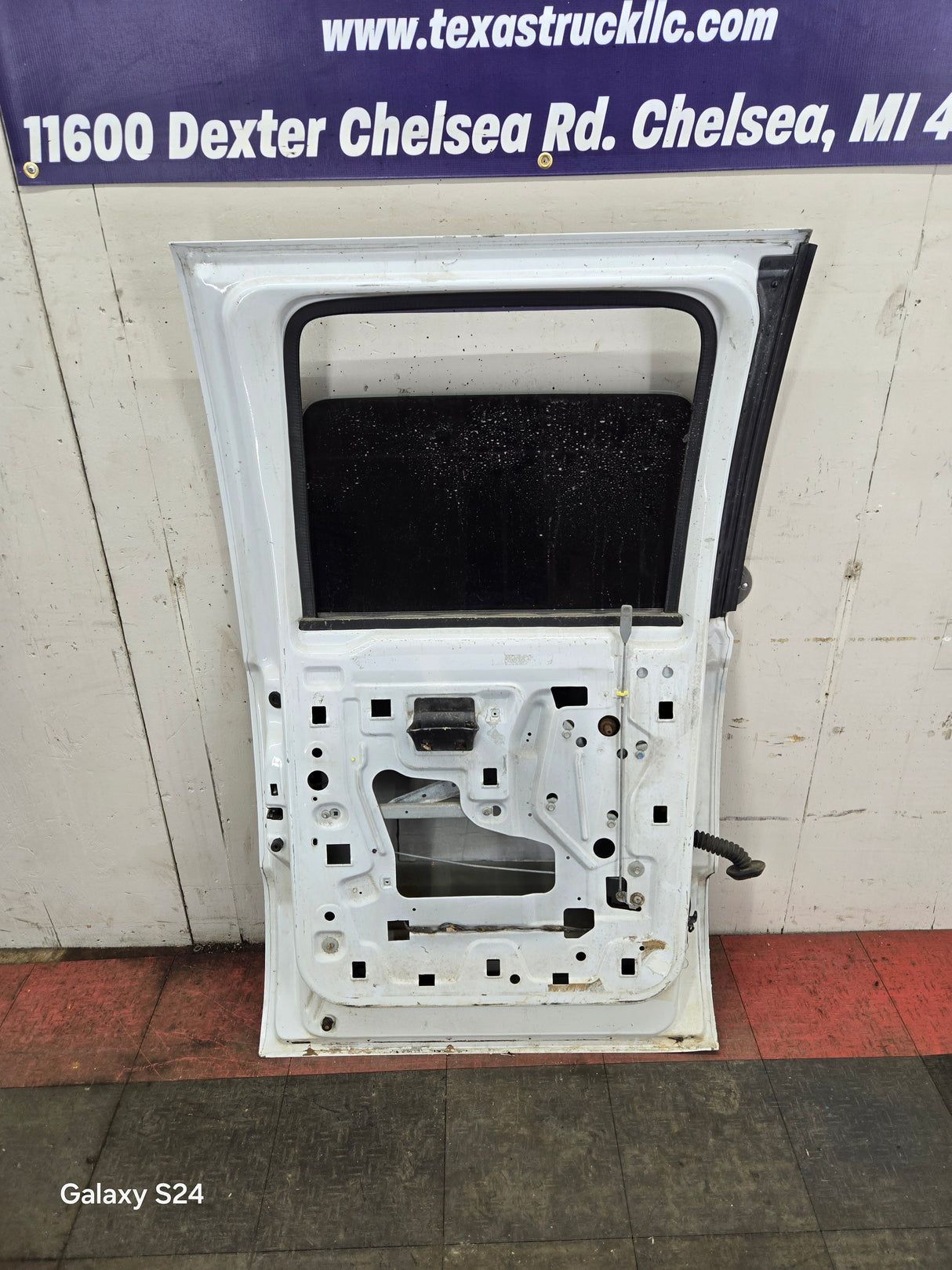 1999-2016 Ford Super Duty Driver Side Rear Door LH Crew Cab F250 F350 F450 F550