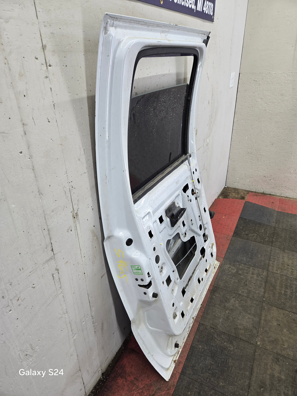 1999-2016 Ford Super Duty Driver Side Rear Door LH Crew Cab F250 F350 F450 F550