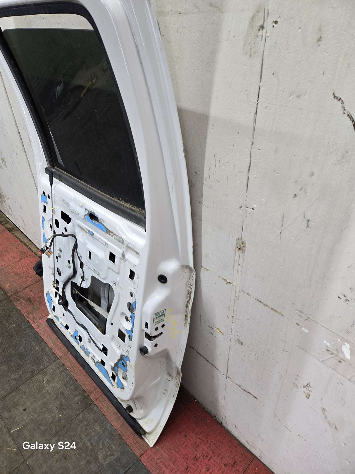 2012-2016 Ford Super Duty Passenger Side Rear Door RH Crew Cab F250 F350 F450 F550