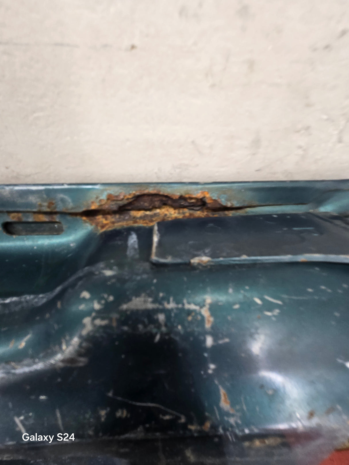 1997-2003 F150 / 1999-2007 Ford F250 F350 F450 F550 Super Duty Tailgate