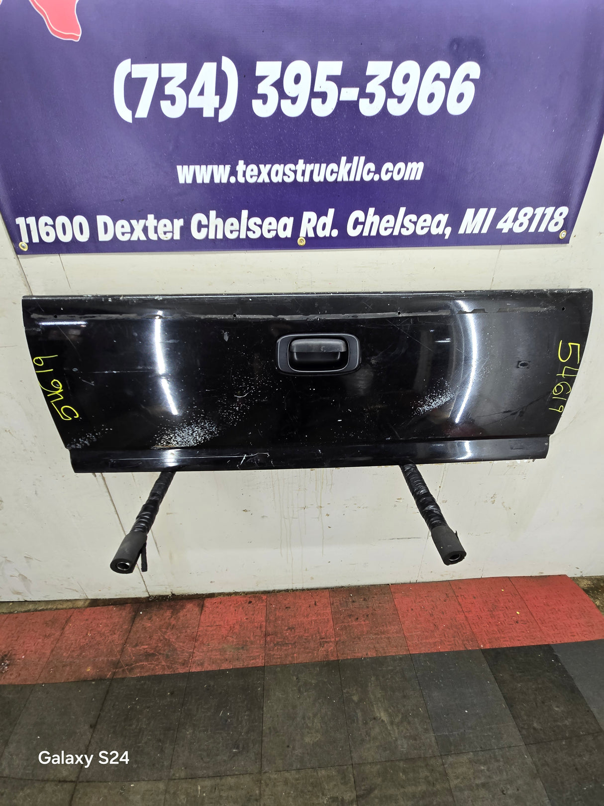 1999-2007 Chevrolet Silverado / GMC Sierra 1500 2500 3500 Tailgate