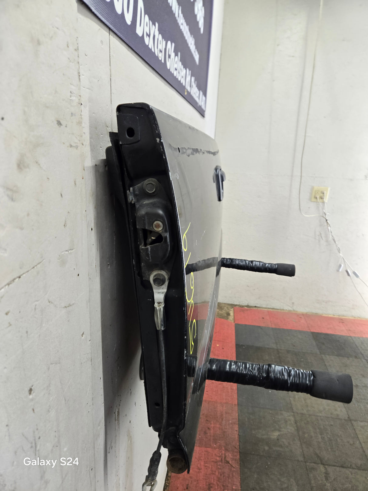 1999-2007 Chevrolet Silverado / GMC Sierra 1500 2500 3500 Tailgate