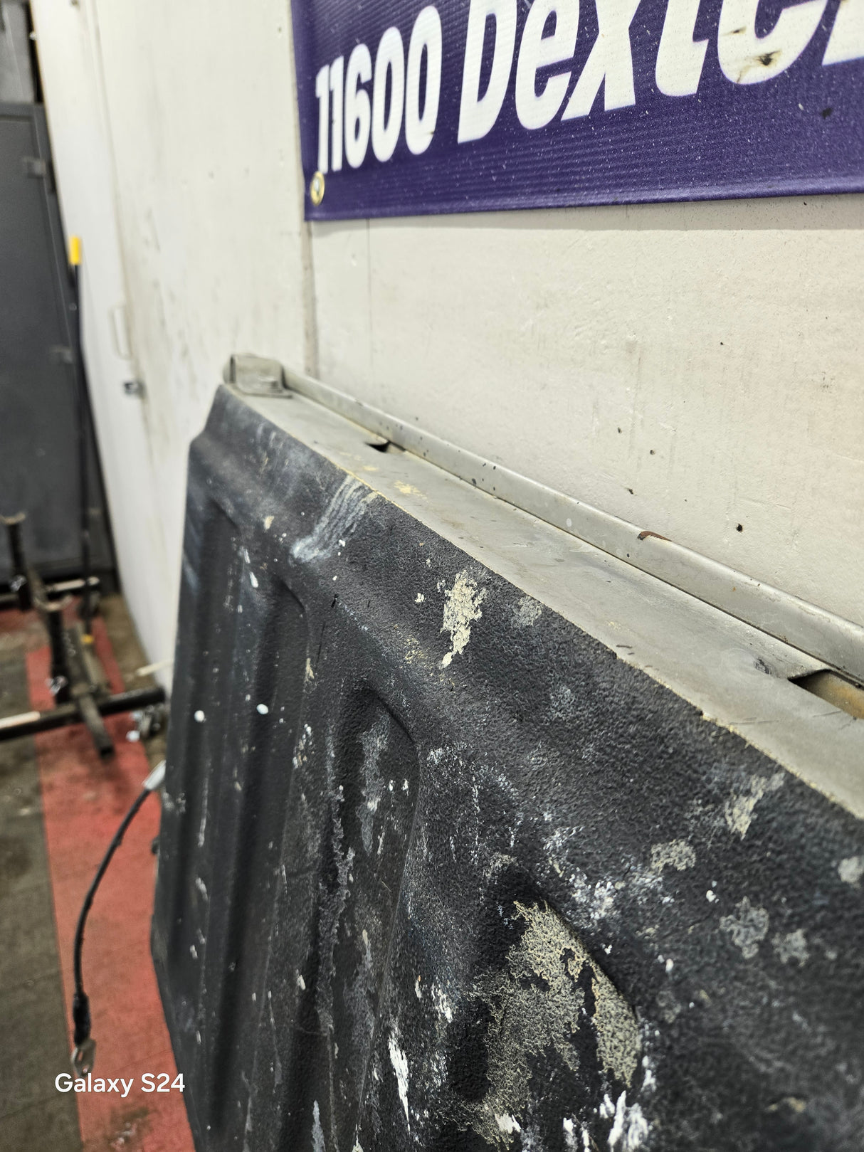 1999-2007 Chevrolet Silverado / GMC Sierra 1500 2500 HD 3500 HD Tailgate