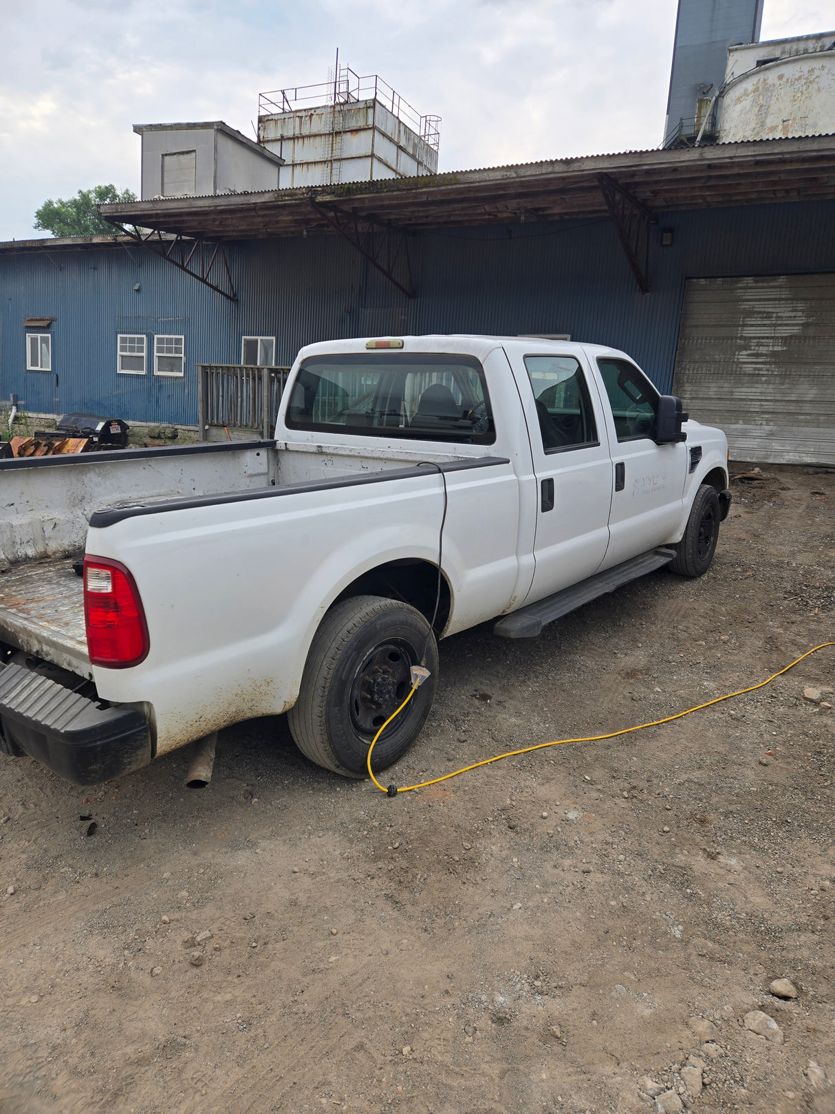 2009 Ford F-250 Crew Cab 6.9' Short Bed Super Duty - FULL PART OUT