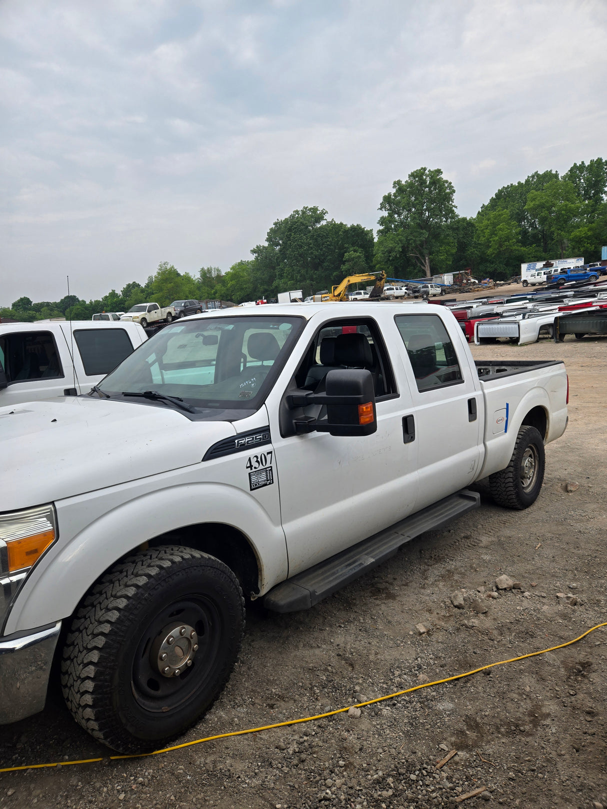 2013 Ford F-250 Crew Cab Short Bed Super Duty - FULL PART OUT