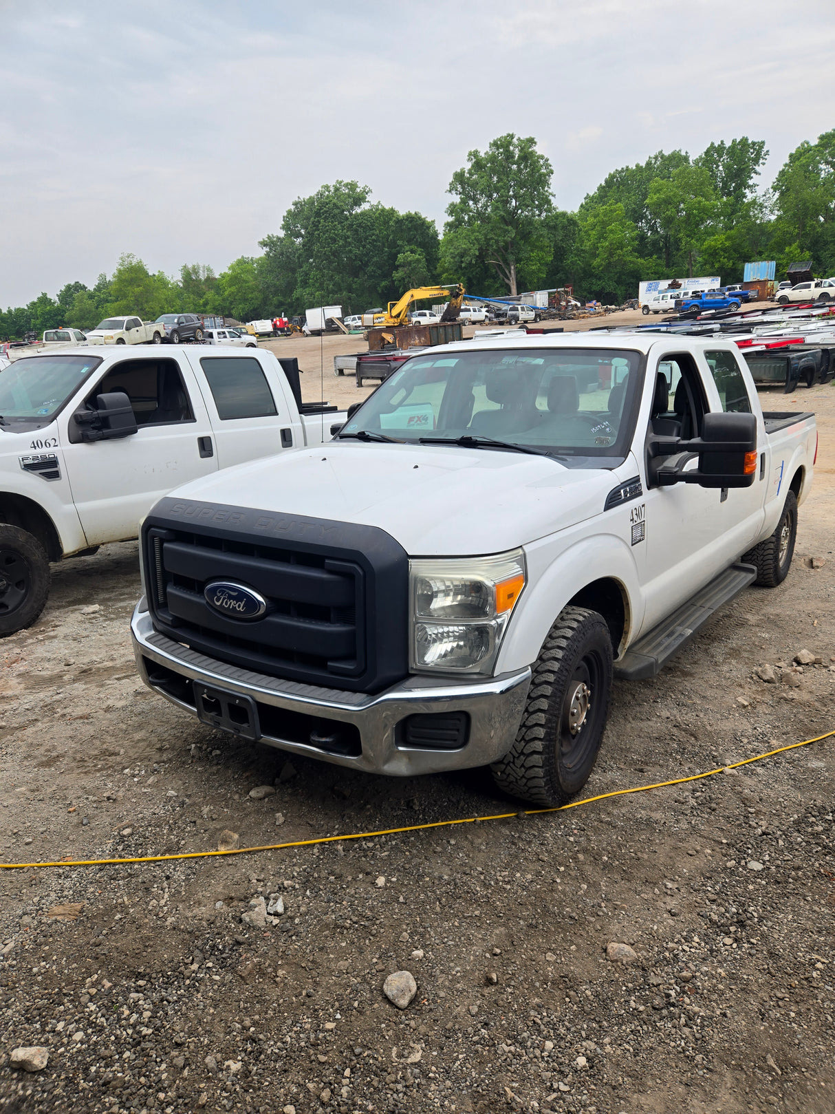 2013 Ford F-250 Crew Cab Short Bed Super Duty - FULL PART OUT