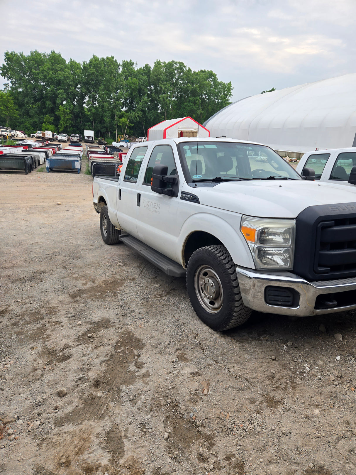 2013 Ford F-250 Crew Cab Short Bed Super Duty - FULL PART OUT