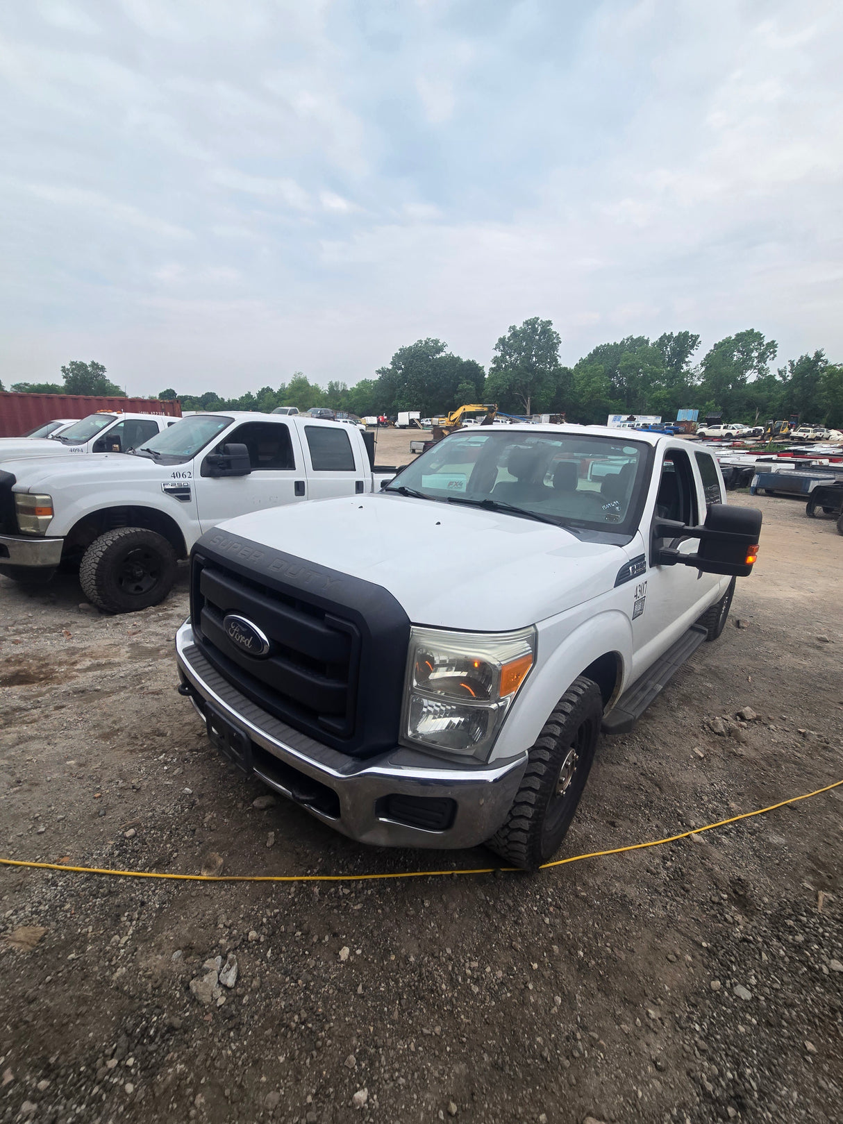2013 Ford F-250 Crew Cab Short Bed Super Duty - FULL PART OUT