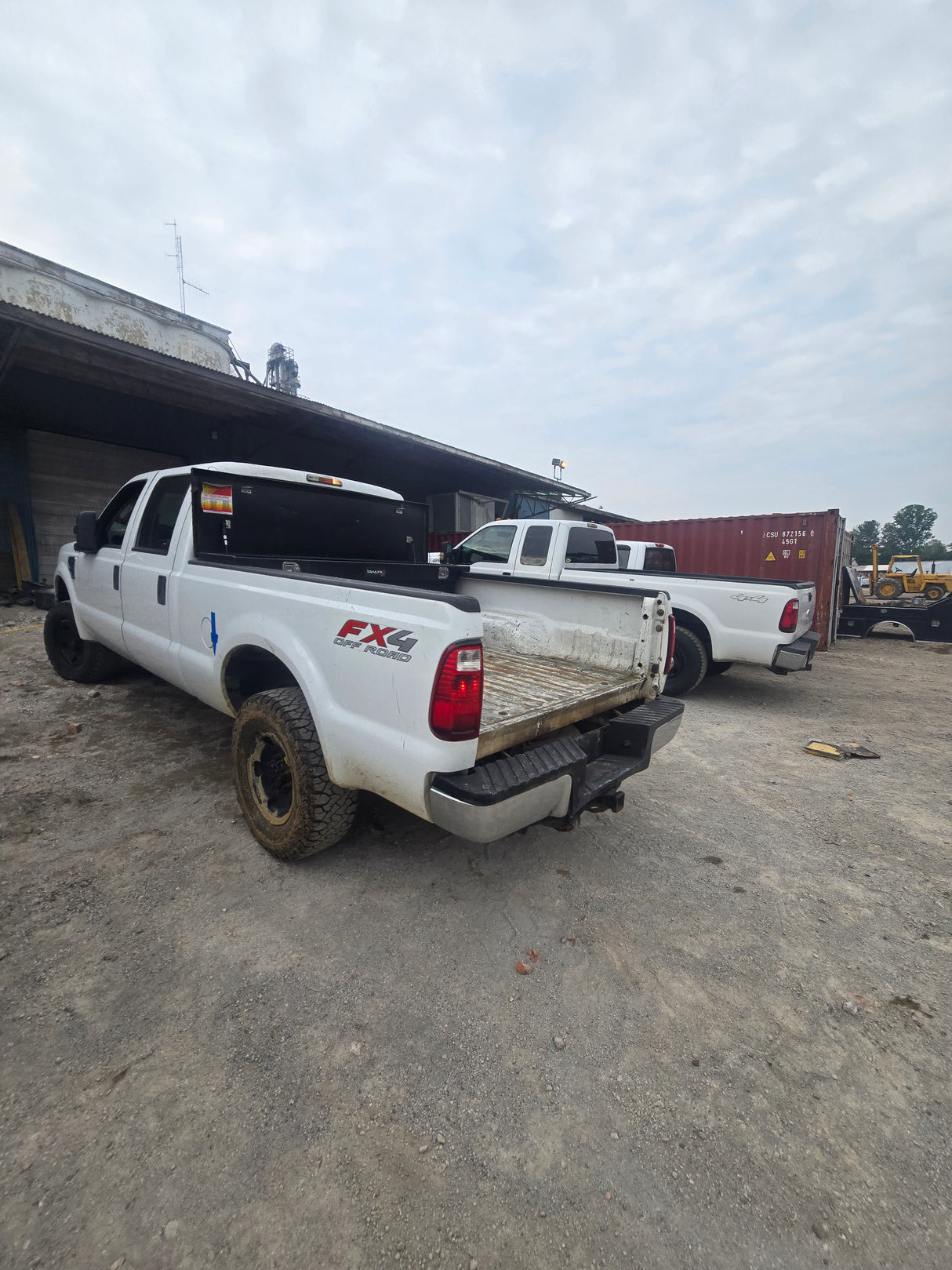 2010 Ford F-250 Crew Cab 6.9' Short Bed Super Duty 4x4 - FULL PART OUT