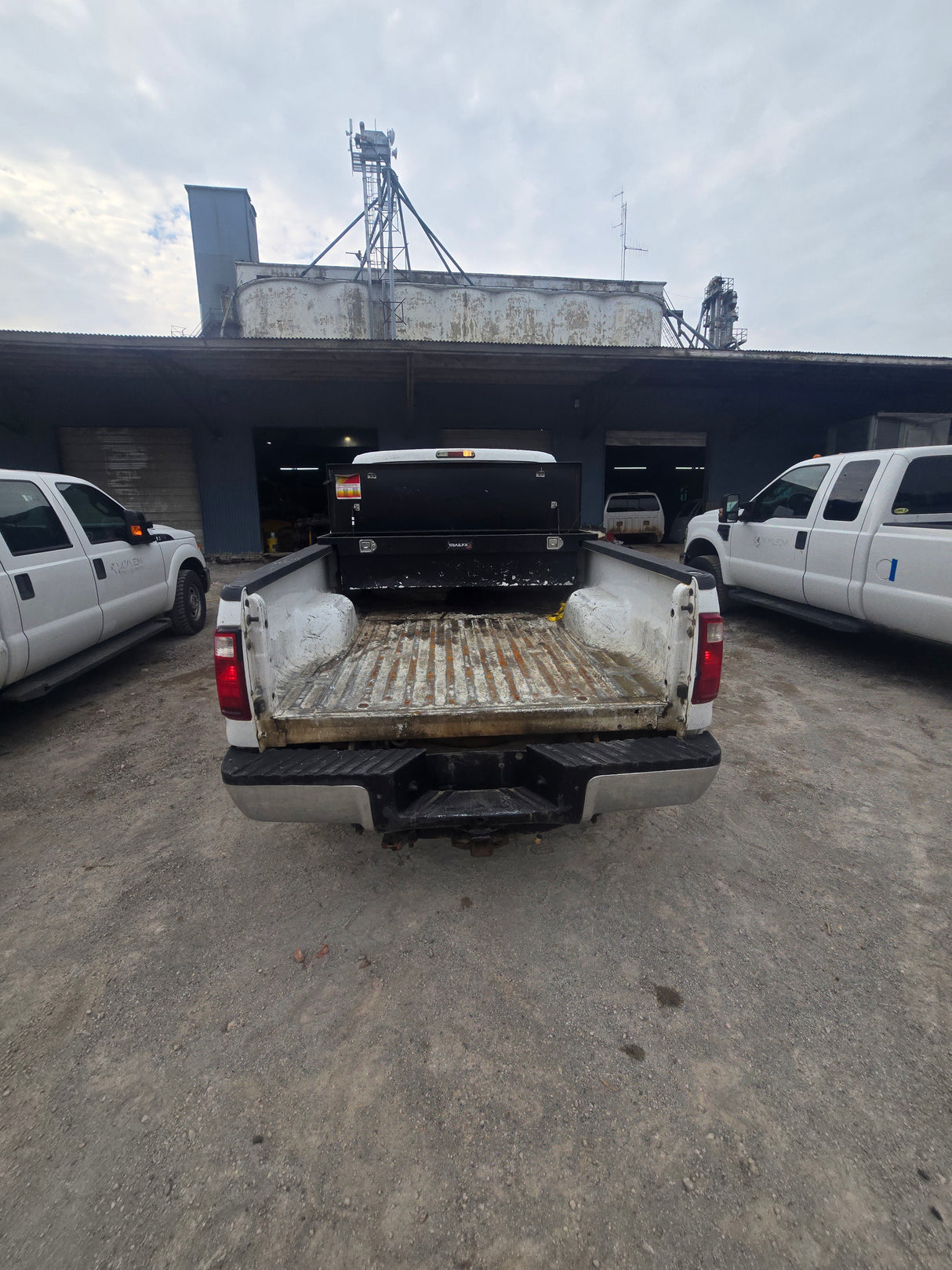2010 Ford F-250 Crew Cab 6.9' Short Bed Super Duty 4x4 - FULL PART OUT