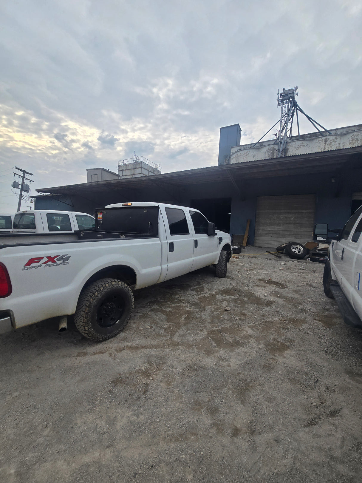 2010 Ford F-250 Crew Cab 6.9' Short Bed Super Duty 4x4 - FULL PART OUT