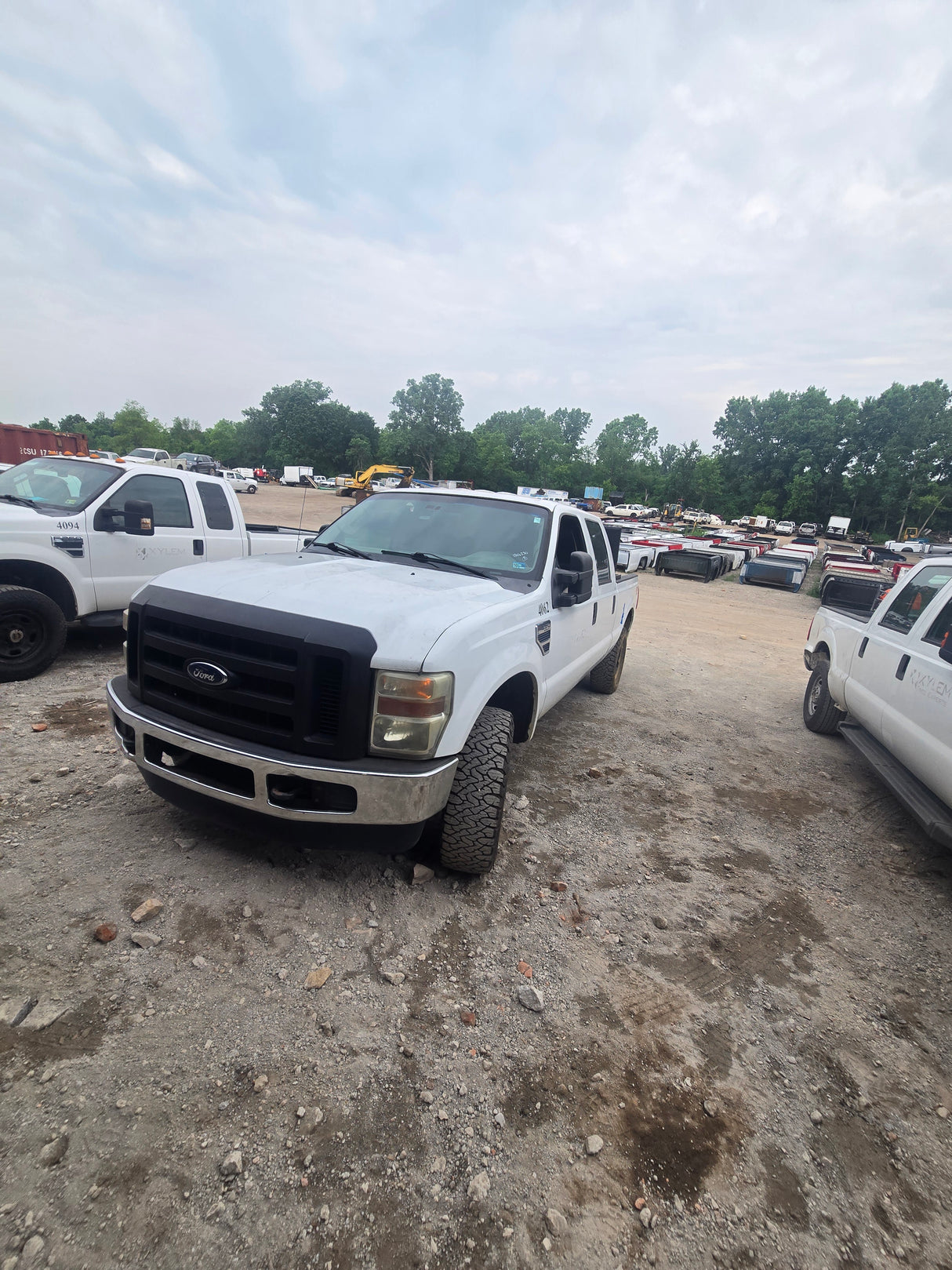 2010 Ford F-250 Crew Cab 6.9' Short Bed Super Duty 4x4 - FULL PART OUT