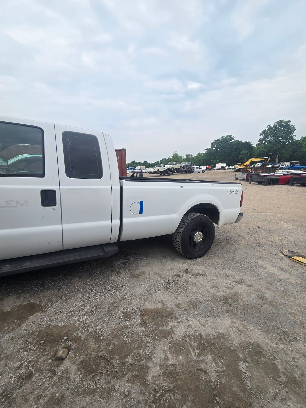 2010 Ford F-250 Extended Cab Long Bed Super Duty 4x4 - FULL PART OUT