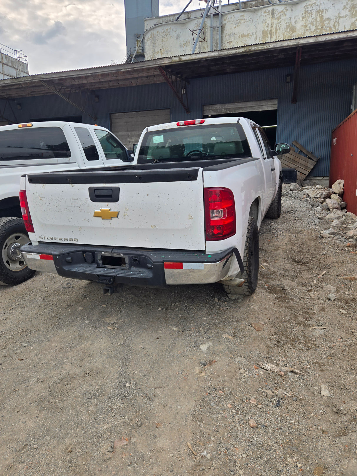 2013 Chevrolet Silverado 1500HD Extended Cab Short Bed 6.5' - FULL PART OUT
