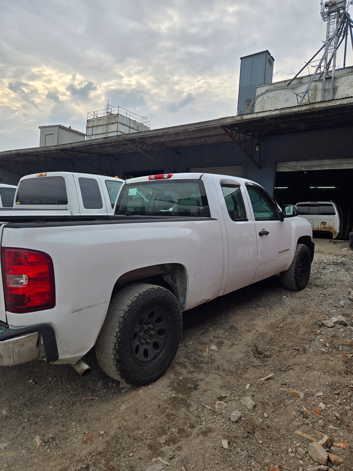2013 Chevrolet Silverado 1500HD Extended Cab Short Bed 6.5' - FULL PART OUT
