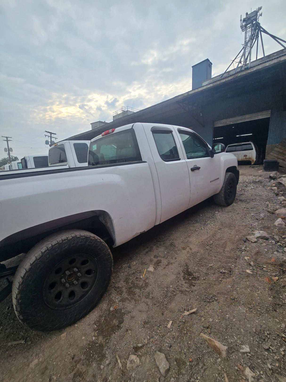 2013 Chevrolet Silverado 1500HD Extended Cab Short Bed 6.5' - FULL PART OUT