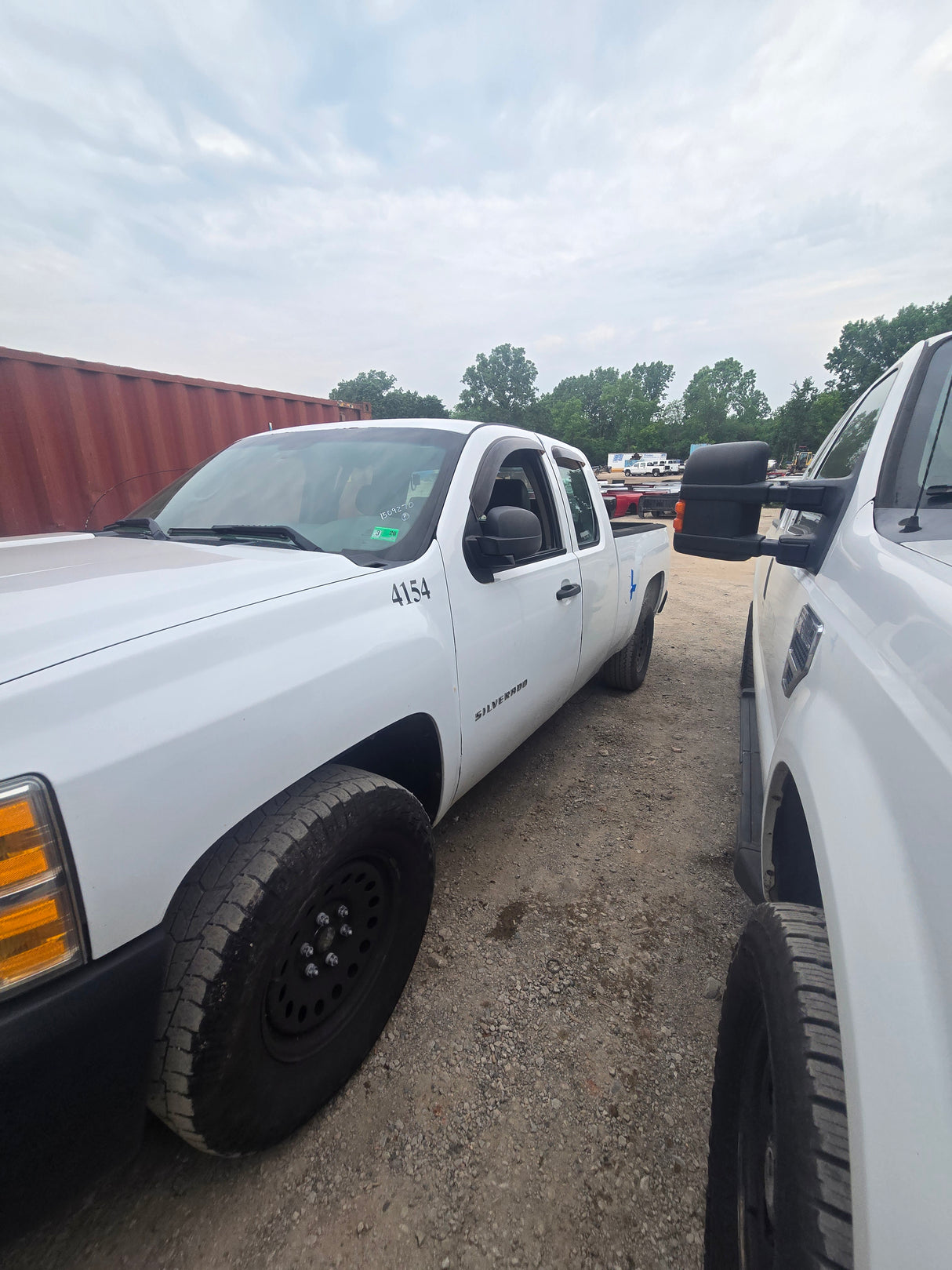 2013 Chevrolet Silverado 1500HD Extended Cab Short Bed 6.5' - FULL PART OUT