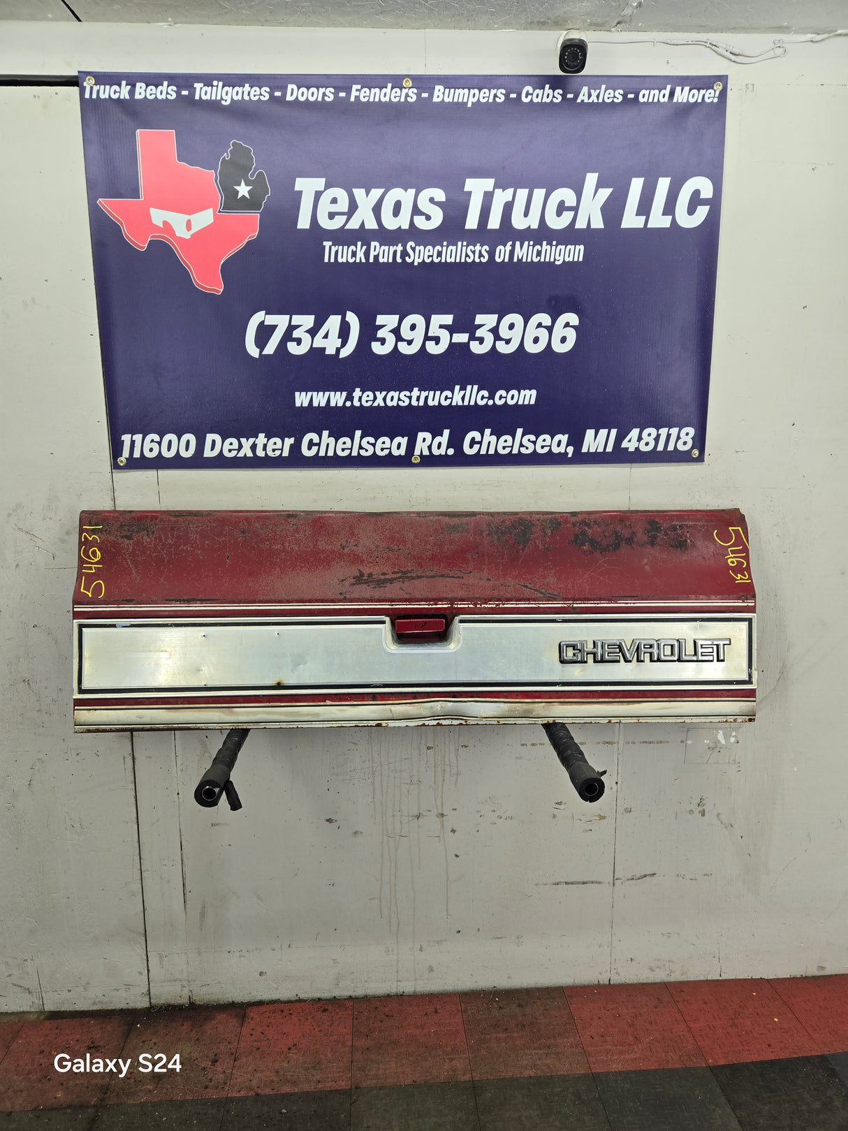 1973-1987 Chevrolet / GMC Square Body Tailgate C10 C15 C20 C25 C35 K10 K15 K20 K25 K35