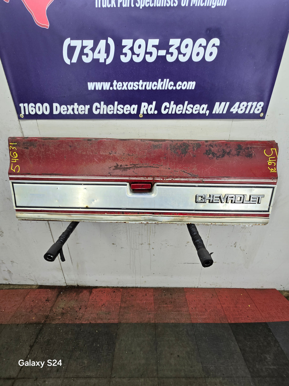 1973-1987 Chevrolet / GMC Square Body Tailgate C10 C15 C20 C25 C35 K10 K15 K20 K25 K35