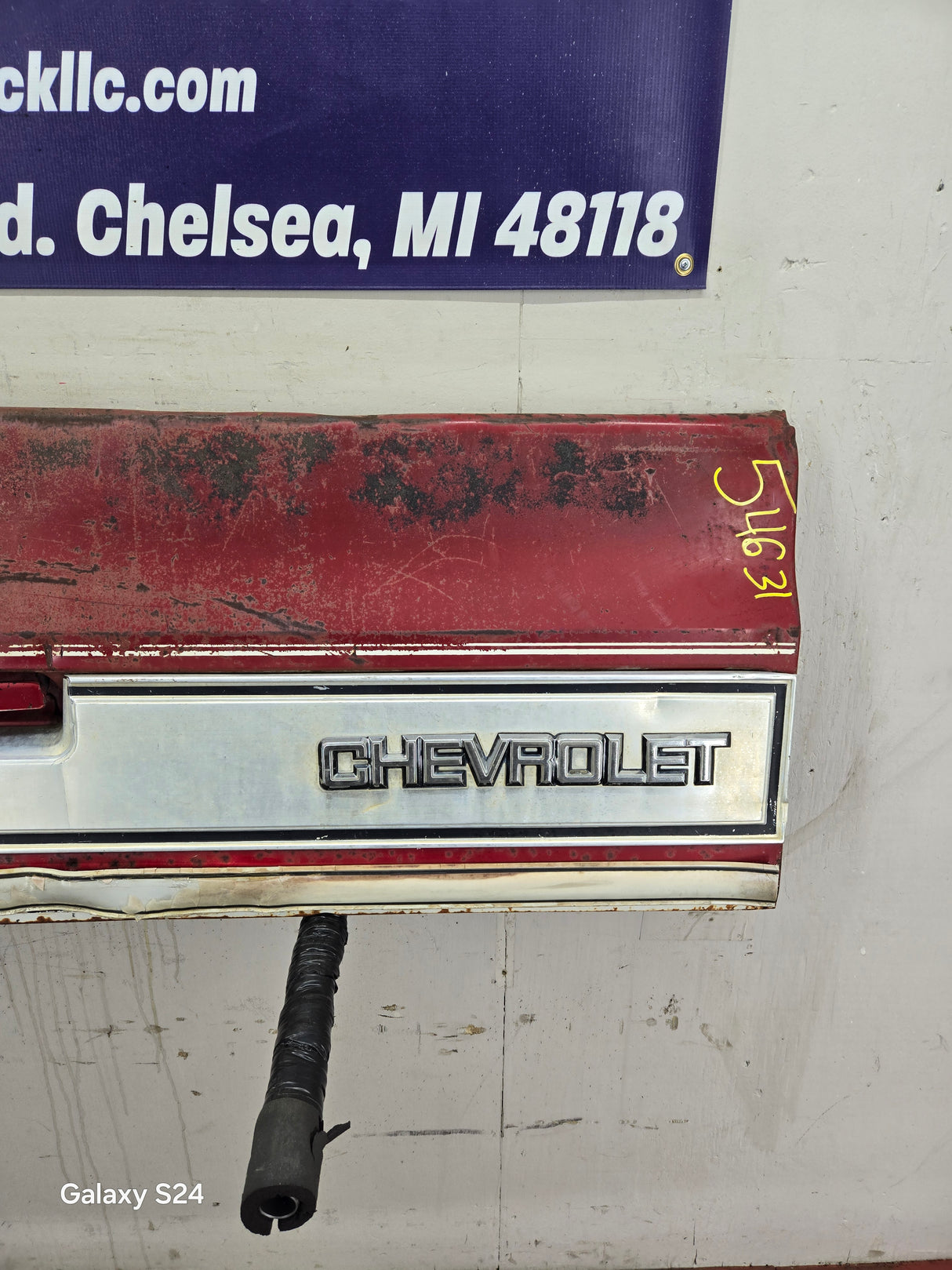 1973-1987 Chevrolet / GMC Square Body Tailgate C10 C15 C20 C25 C35 K10 K15 K20 K25 K35